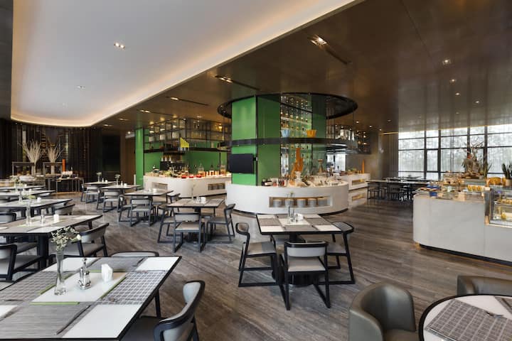 Wyndham Jinjiang restaurant in Xishuangbanna Dai Autonomous P, Other than US/Canada