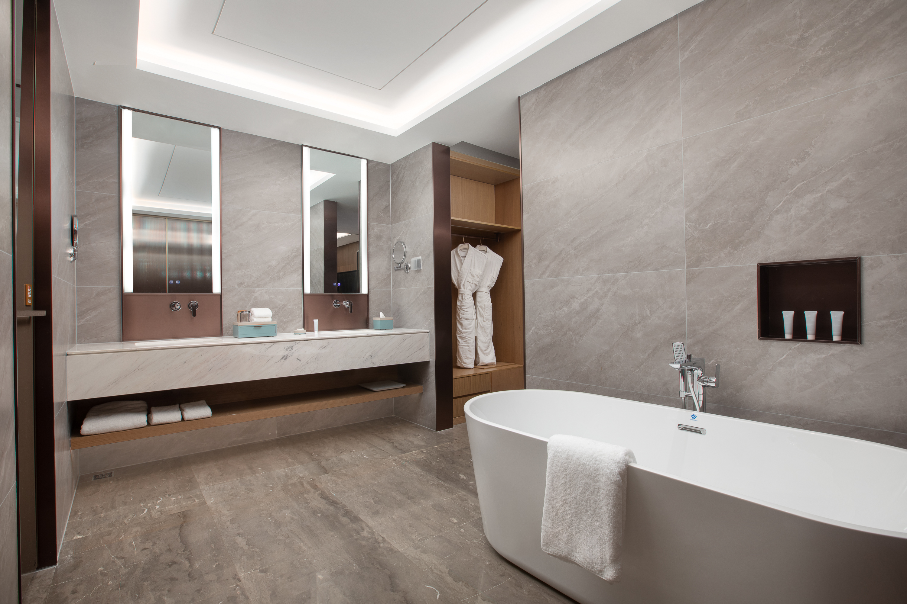 Guest room at the Wyndham Xishuangbanna Qingquan in Xishuangbanna Dai Autonomous P, Other than US/Canada