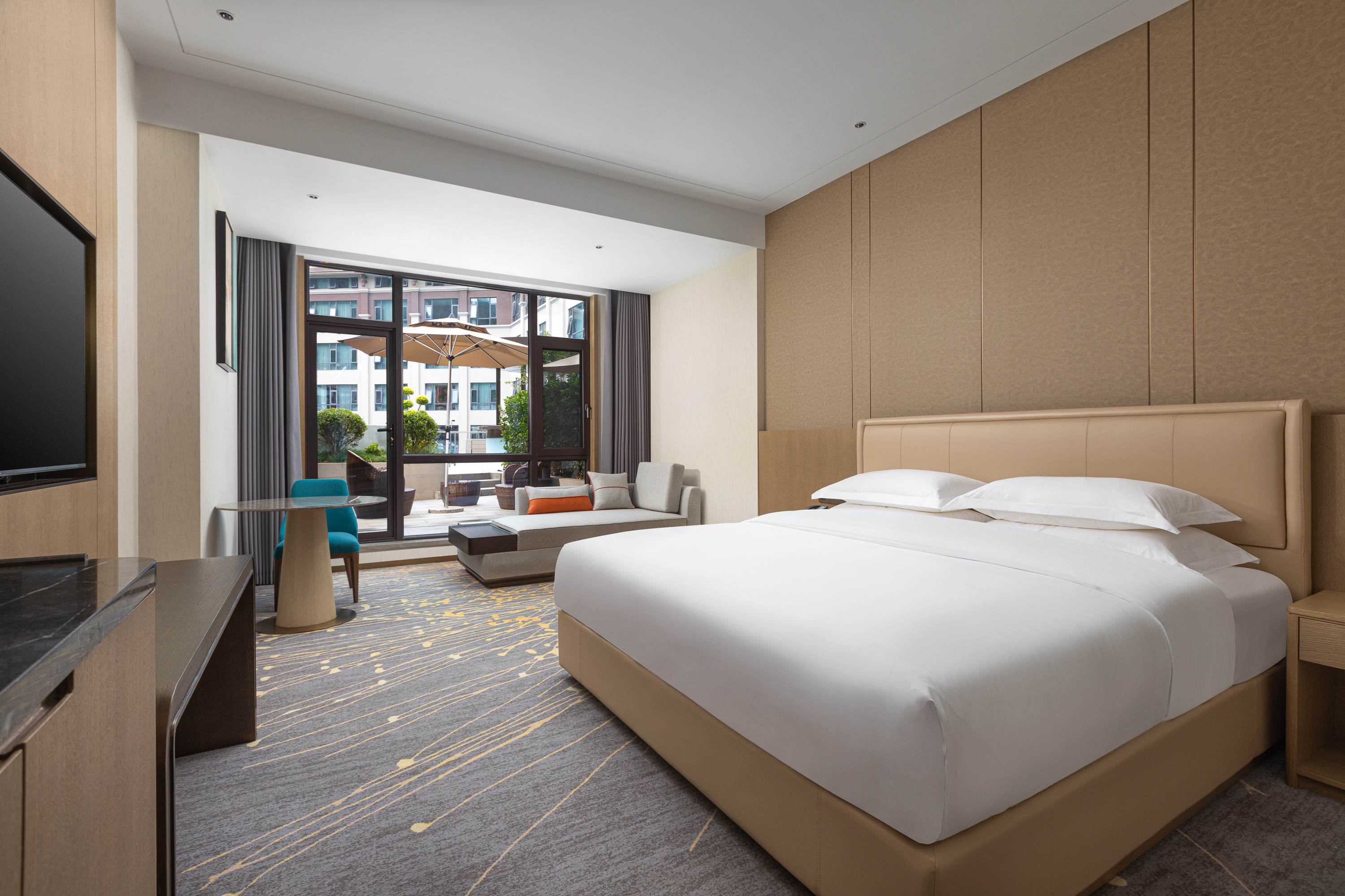 Guest room at the Wyndham Zhangjiajie Wulingyuan in Zhangjiaje, Other than US/Canada