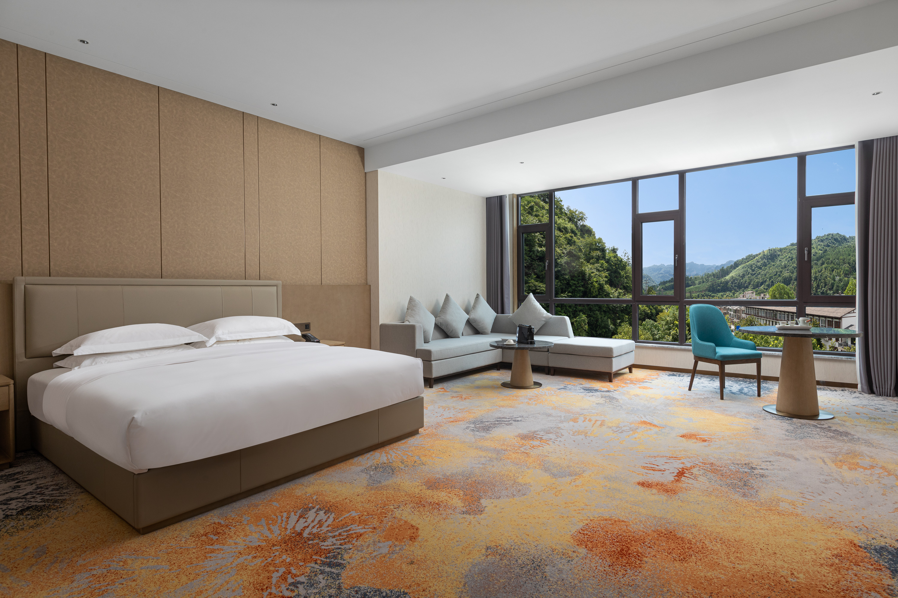 Guest room at the Wyndham Zhangjiajie Wulingyuan in Zhangjiaje, Other than US/Canada