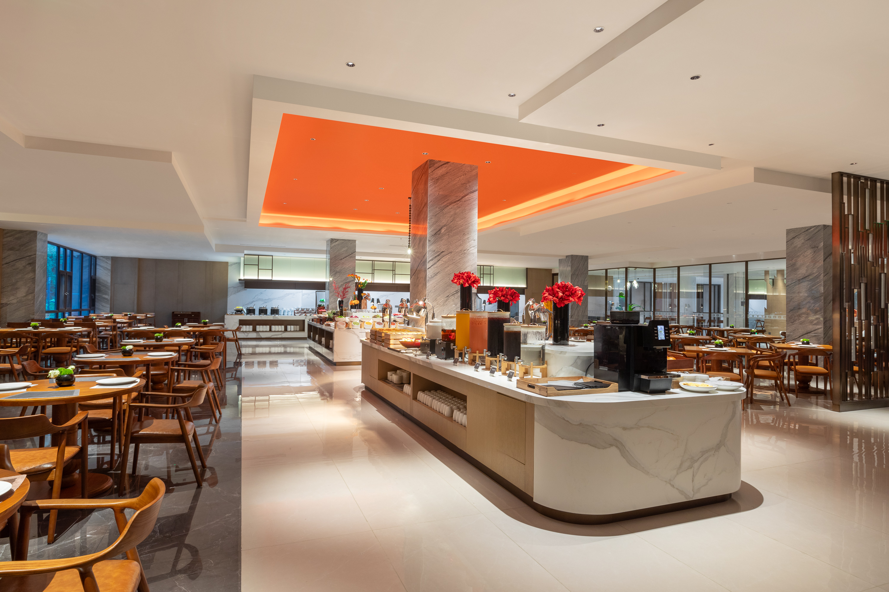 Wyndham Zhangjiajie Wulingyuan restaurant breakfast area with seating in Zhangjiaje, Other than US/Canada