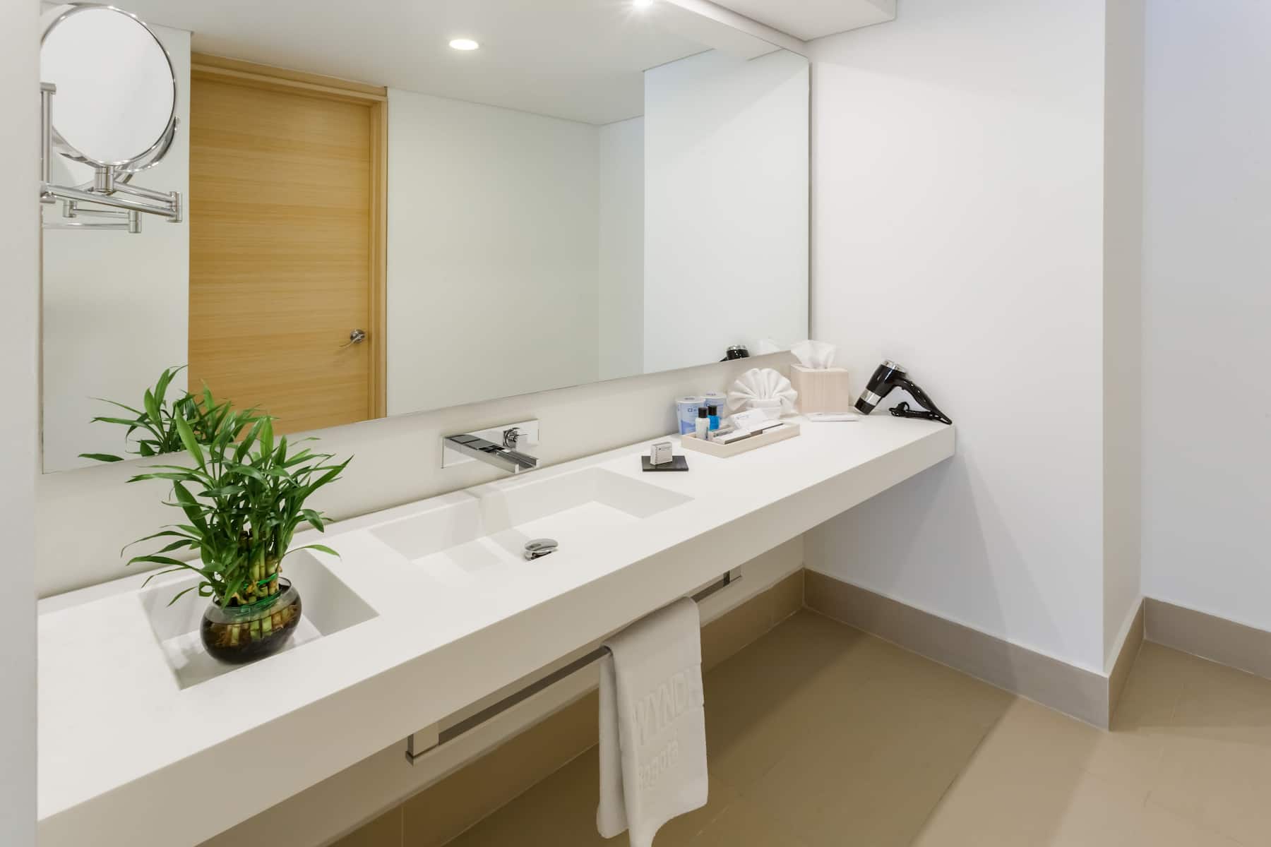 Guest room bath at the Wyndham Bogota in Bogota, Other than US/Canada