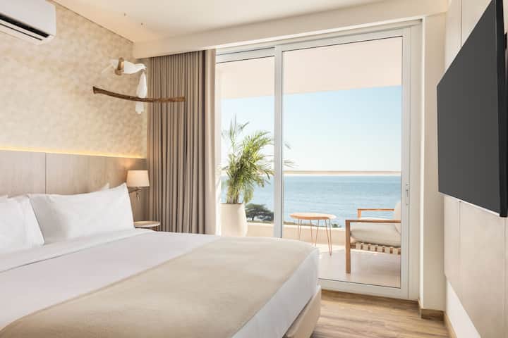 Guest room at the Wyndham Santa Marta Aluna Beach in Santa Marta, Other than US/Canada