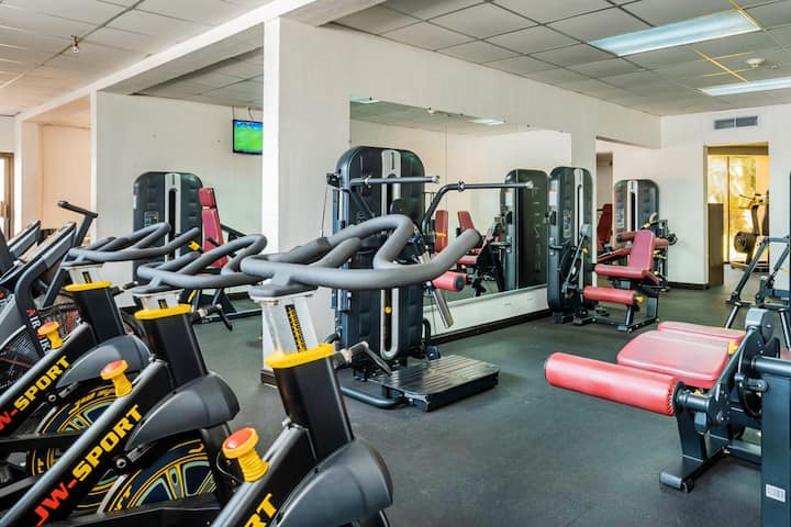 Fitness room at Wyndham San Jose Herradura Hotel & Convention Center in San Jose, Other than US/Canada