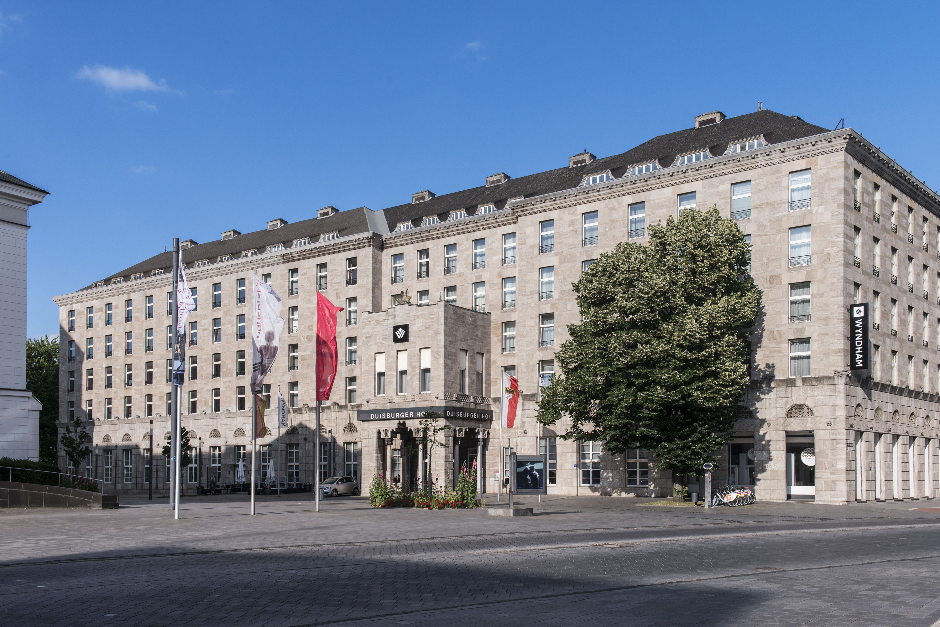 Exterior of Wyndham Duisburger Hof hotel in Duisburg, Other than US/Canada