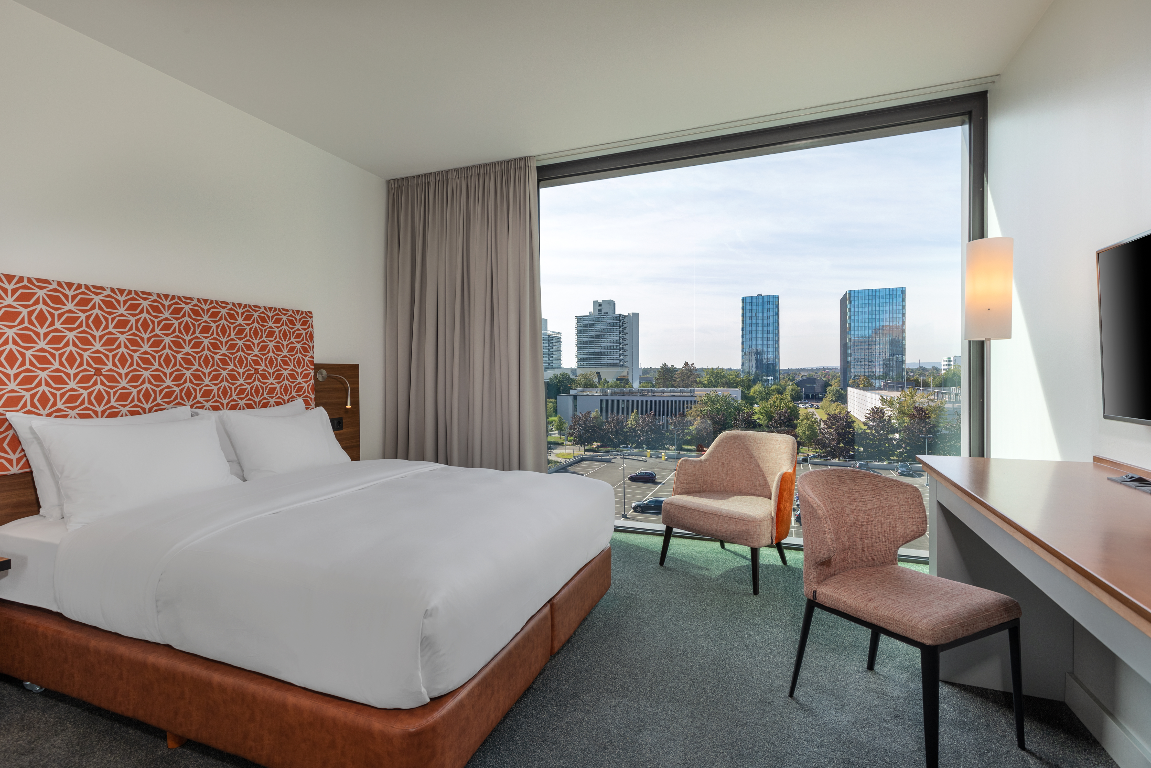 Guest room at the Wyndham Frankfurt Niederrad in Frankfurt am Main, Other than US/Canada