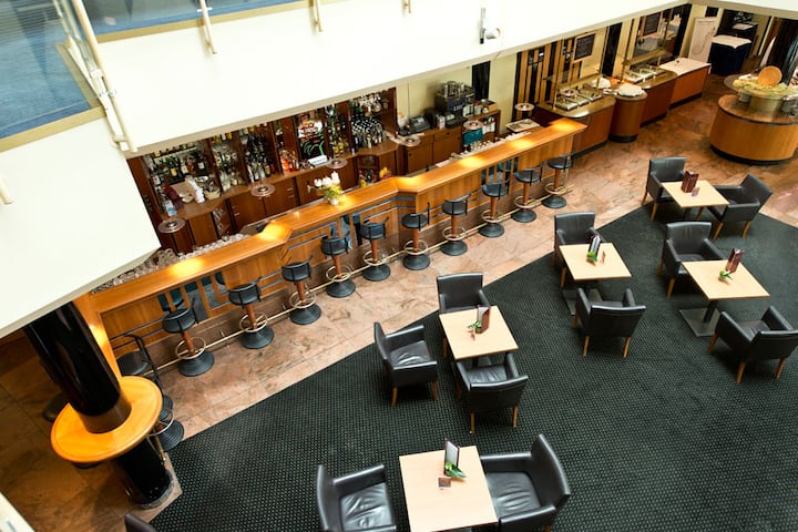 Wyndham Hannover Atrium restaurant in Hannover, Other than US/Canada