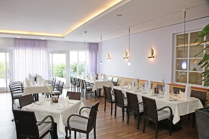 Meeting room at Wyndham Stralsund HanseDom in Stralsund, Other than US/Canada