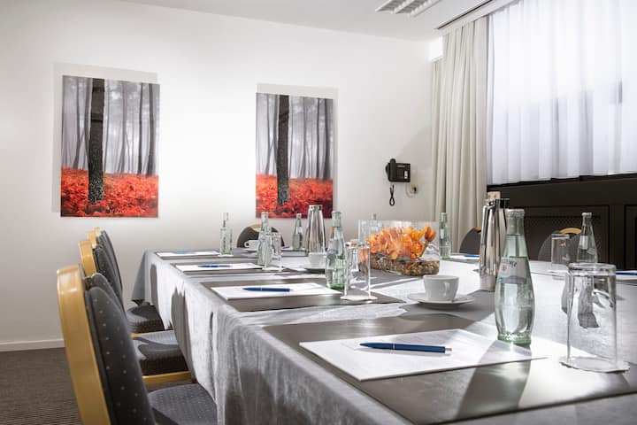 Meeting room at Wyndham Stuttgart Airport Messe in Stuttgart, Other than US/Canada