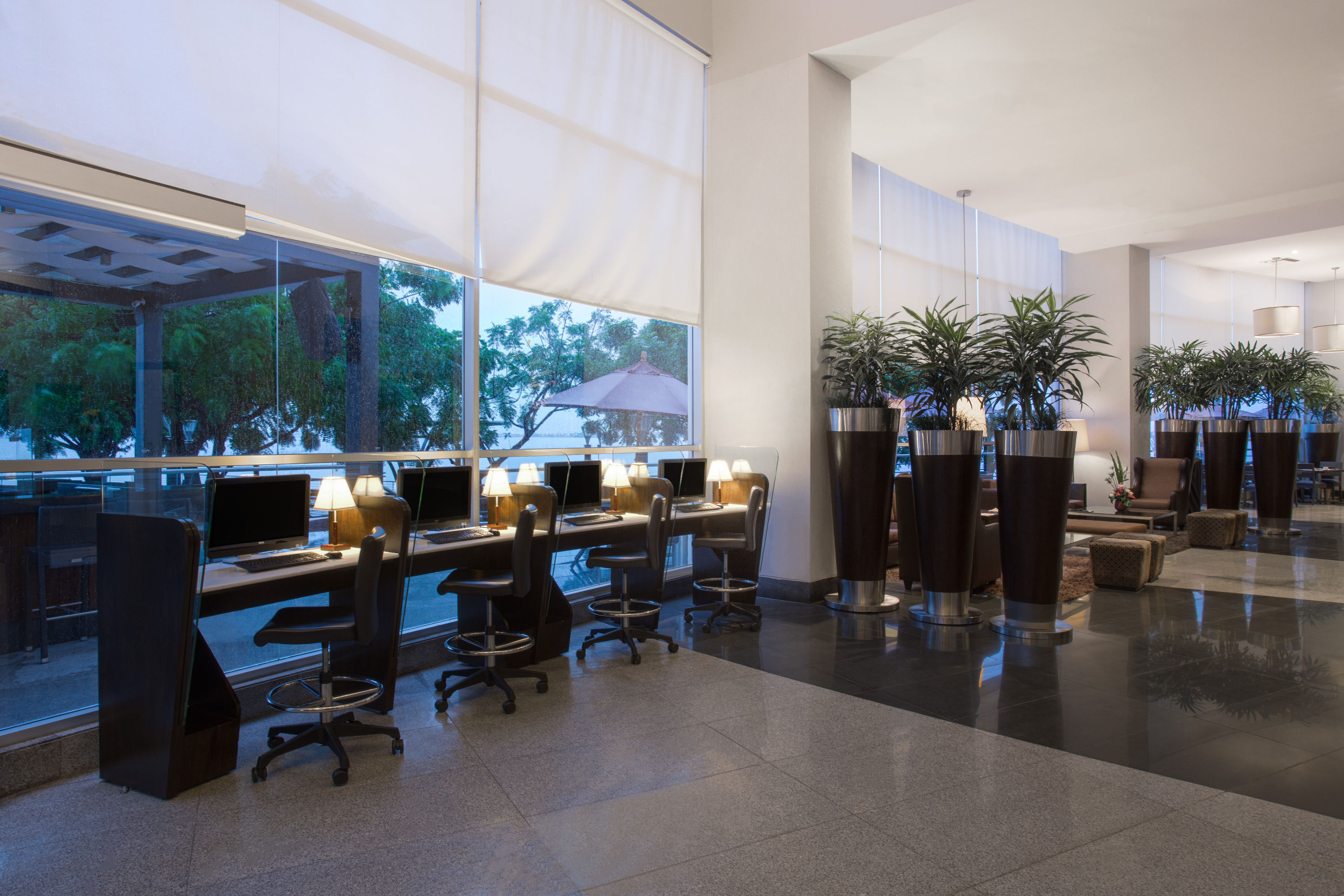 Wyndham Guayaquil Puerto Santa Ana business center in Guayaquil, Other than US/Canada