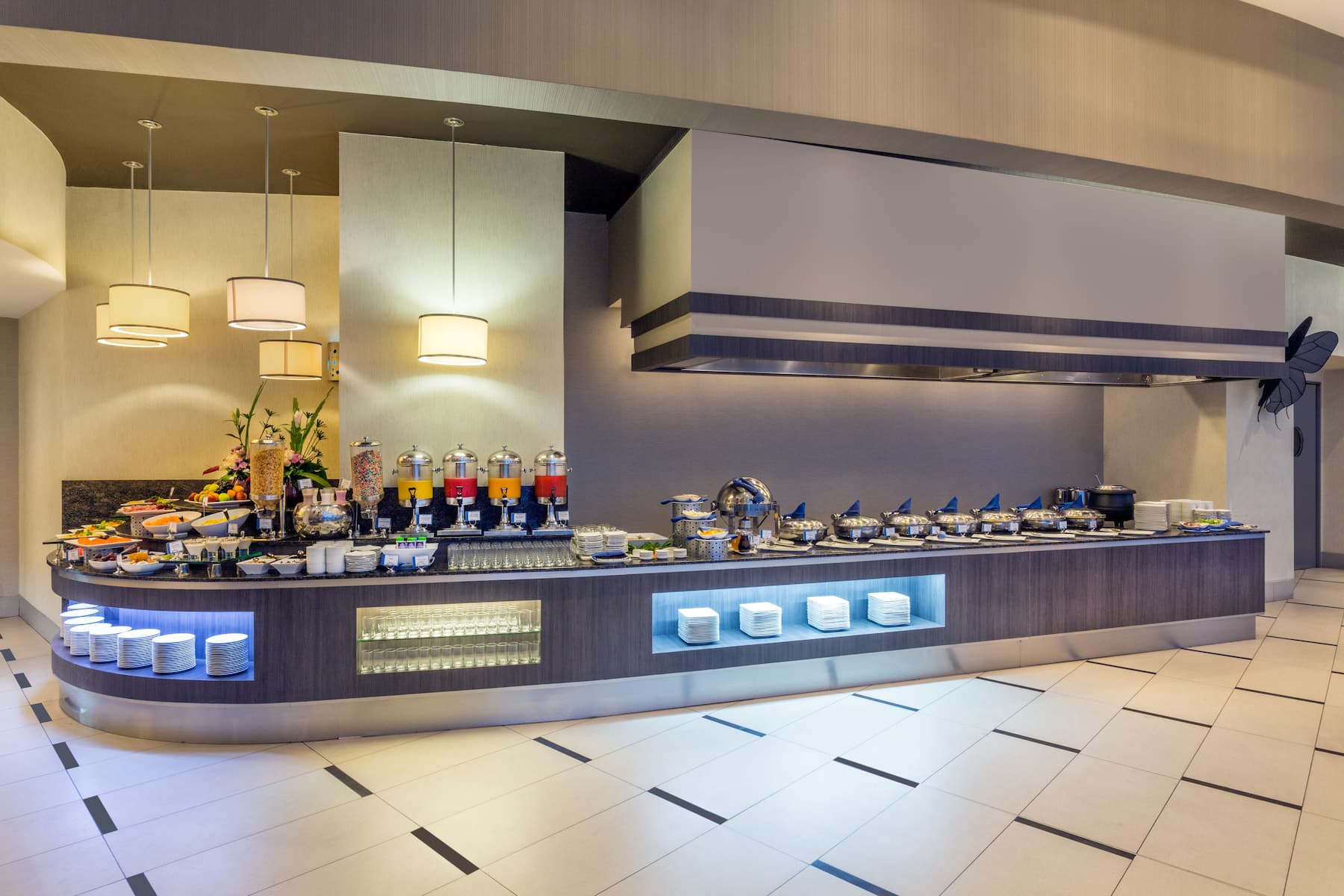 Free breakfast at Wyndham Guayaquil Puerto Santa Ana in Guayaquil, Other than US/Canada