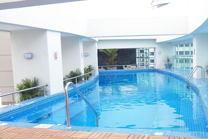 Pool at the Wyndham Guayaquil Puerto Santa Ana in Guayaquil, Other than US/Canada