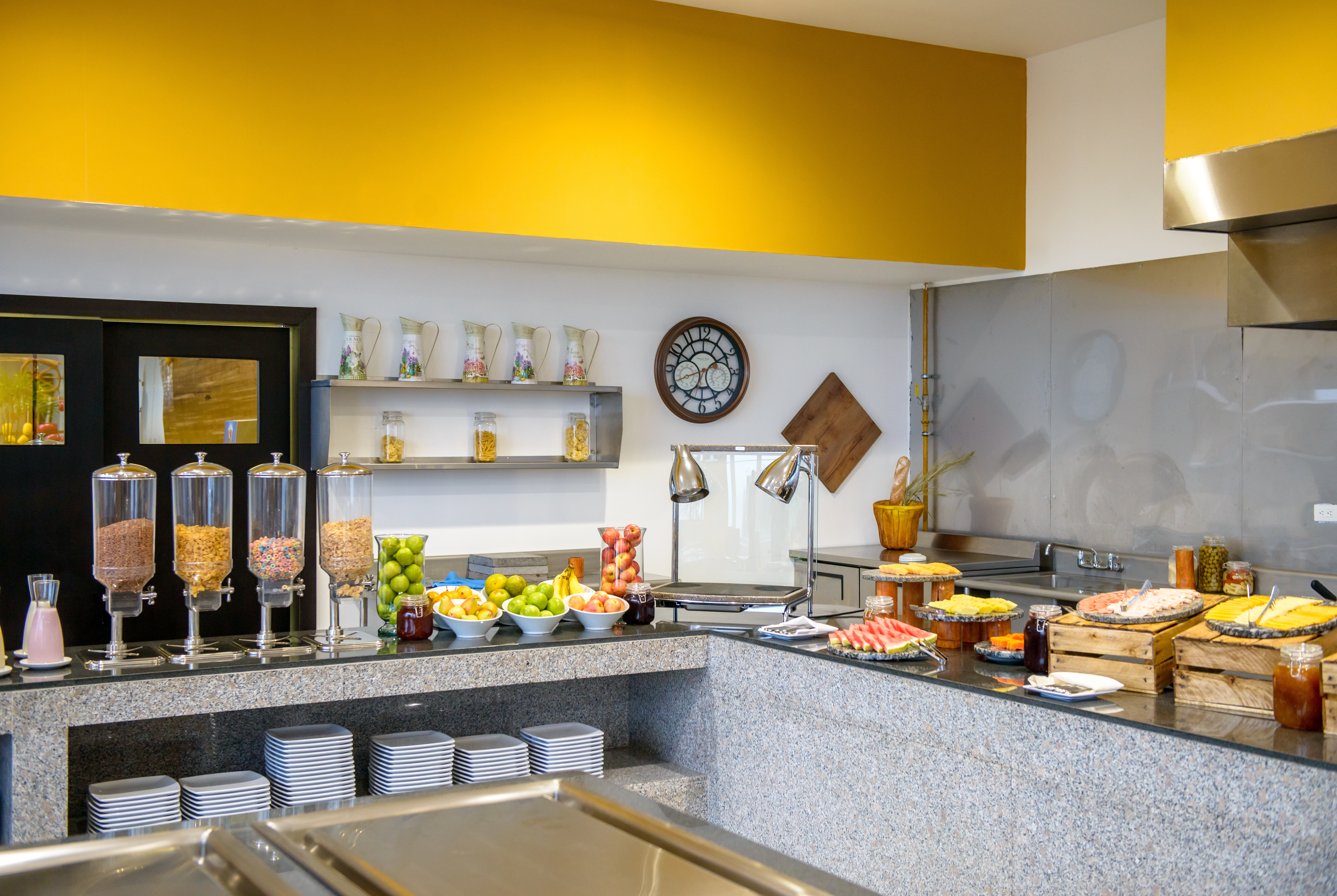 Wyndham Manta Sail Plaza Hotel and Convention Center restaurant breakfast area close up in MANTA, Other than US/Canada