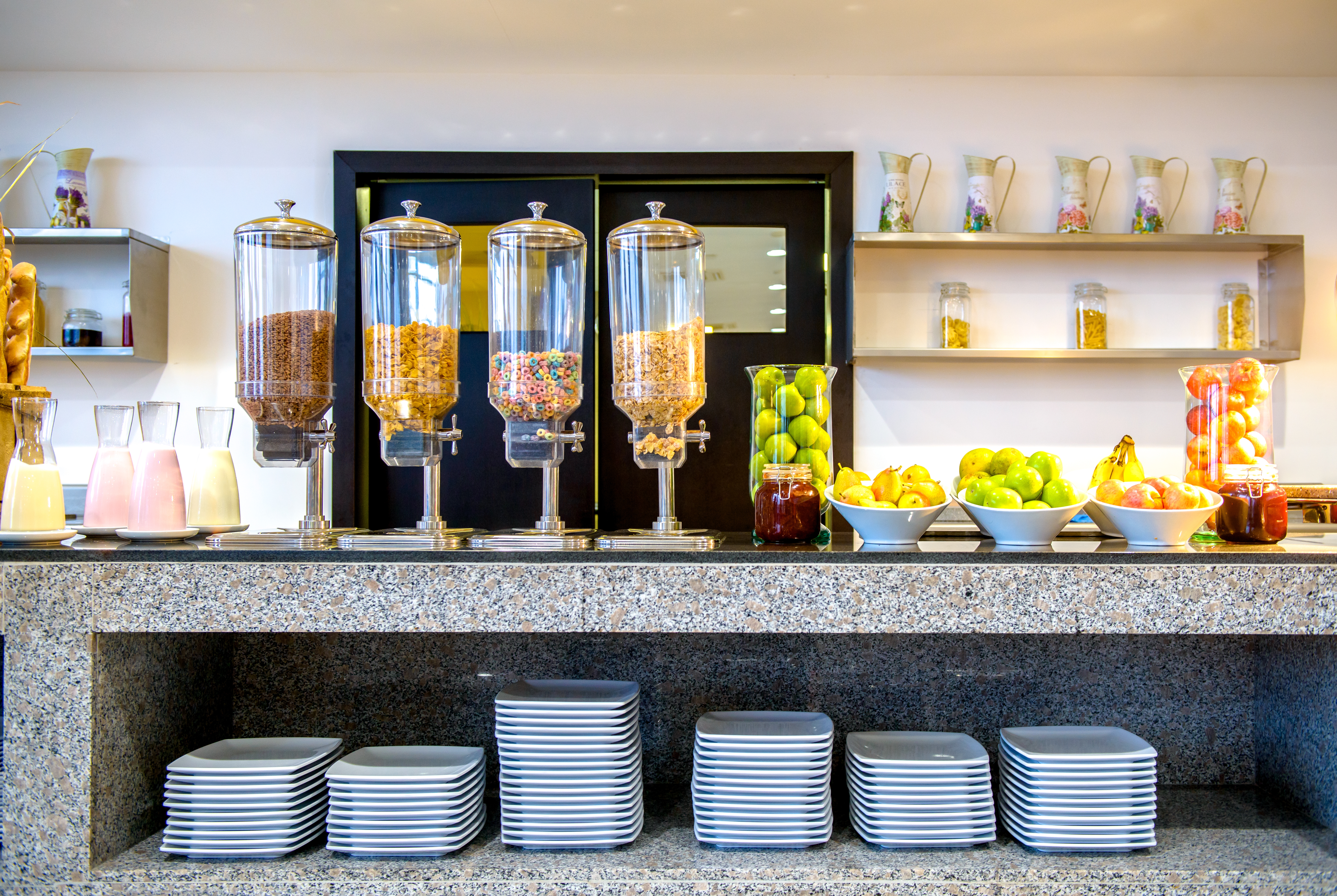 Wyndham Manta Sail Plaza Hotel and Convention Center restaurant breakfast area close up in MANTA, Other than US/Canada