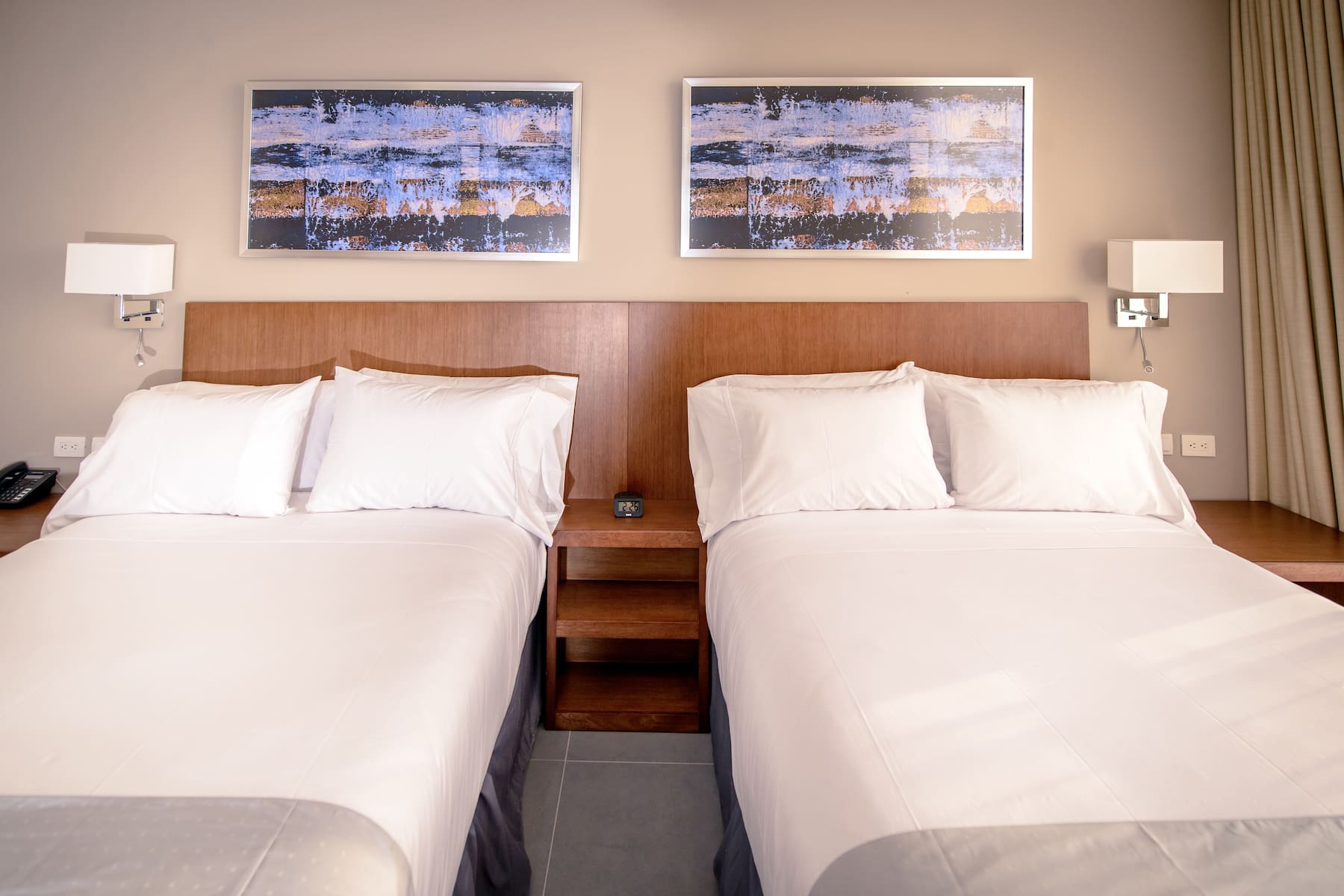 Guest room at the Wyndham Manta Sail Plaza Hotel and Convention Center in MANTA, Other than US/Canada