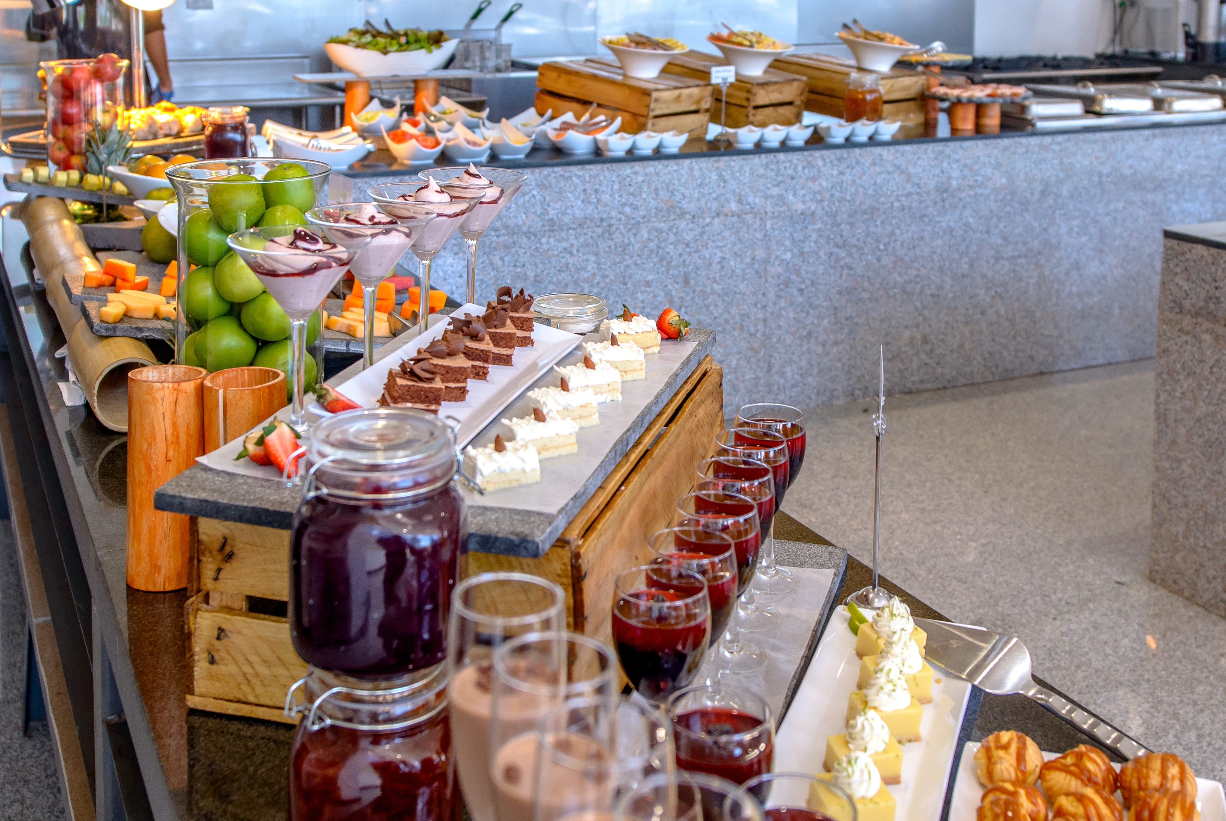 Wyndham Manta Sail Plaza Hotel and Convention Center restaurant in MANTA, Other than US/Canada