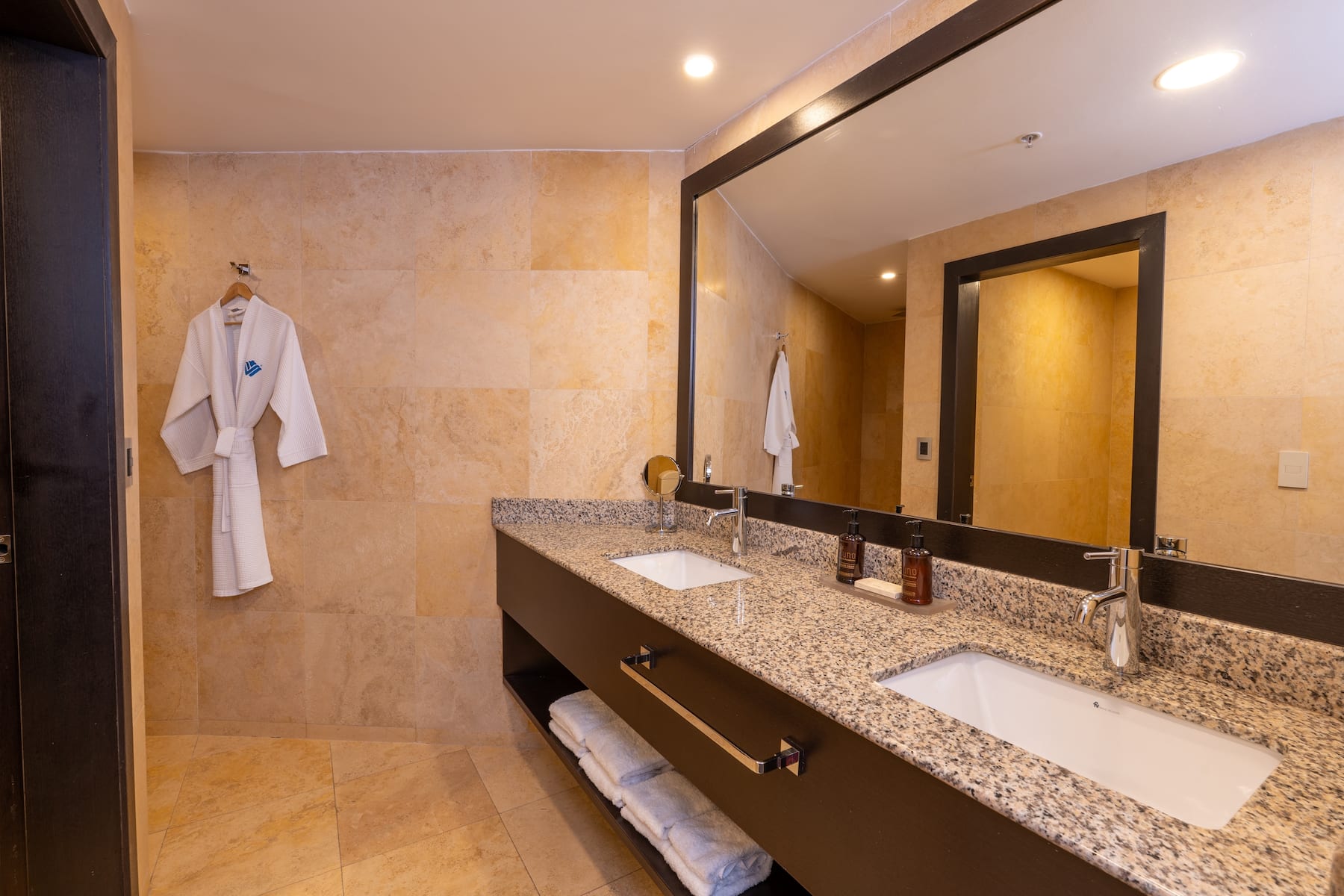 Guest room bath at the Wyndham Quito Airport in Quito, Other than US/Canada