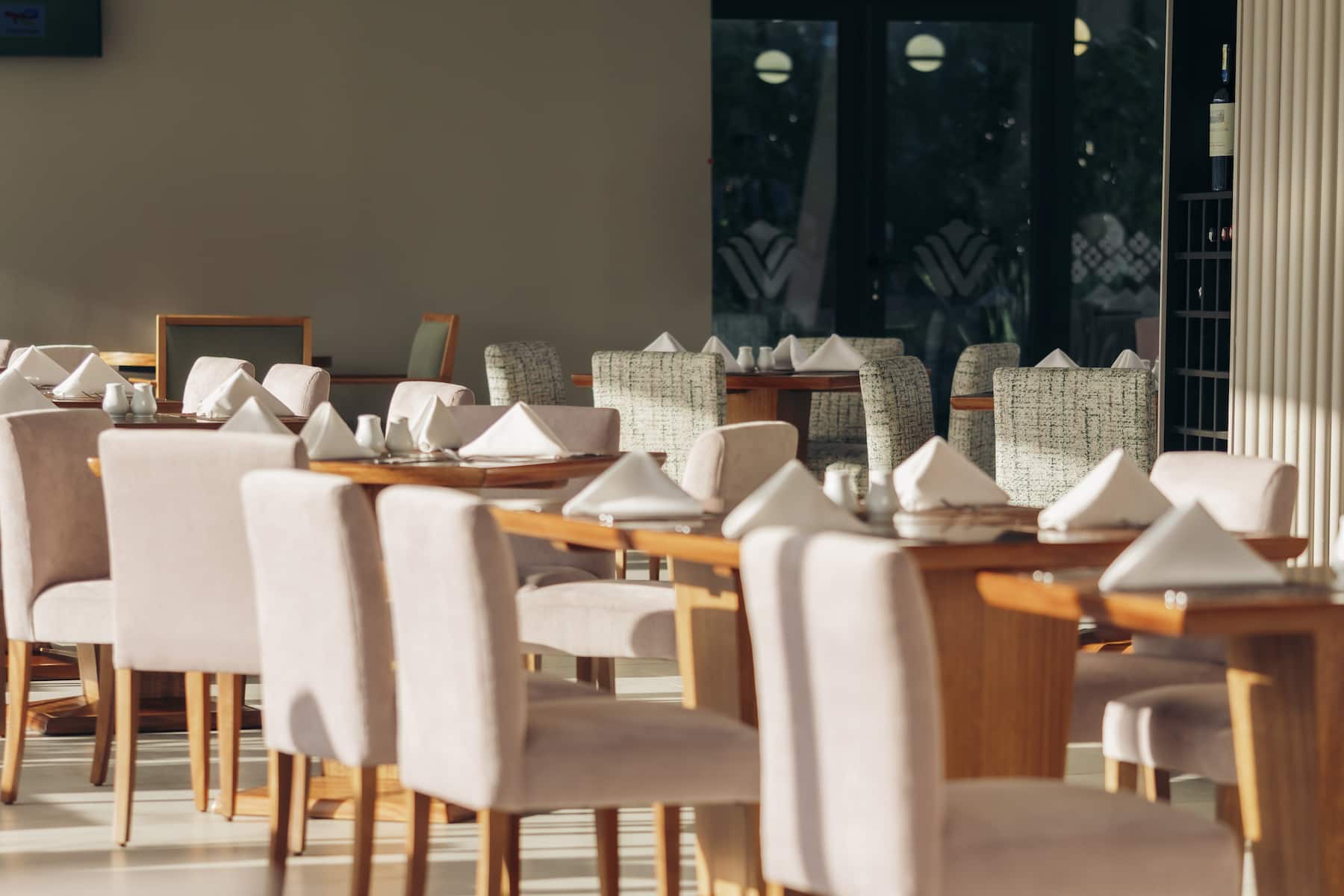 Wyndham Quito Airport restaurant in Quito, Other than US/Canada