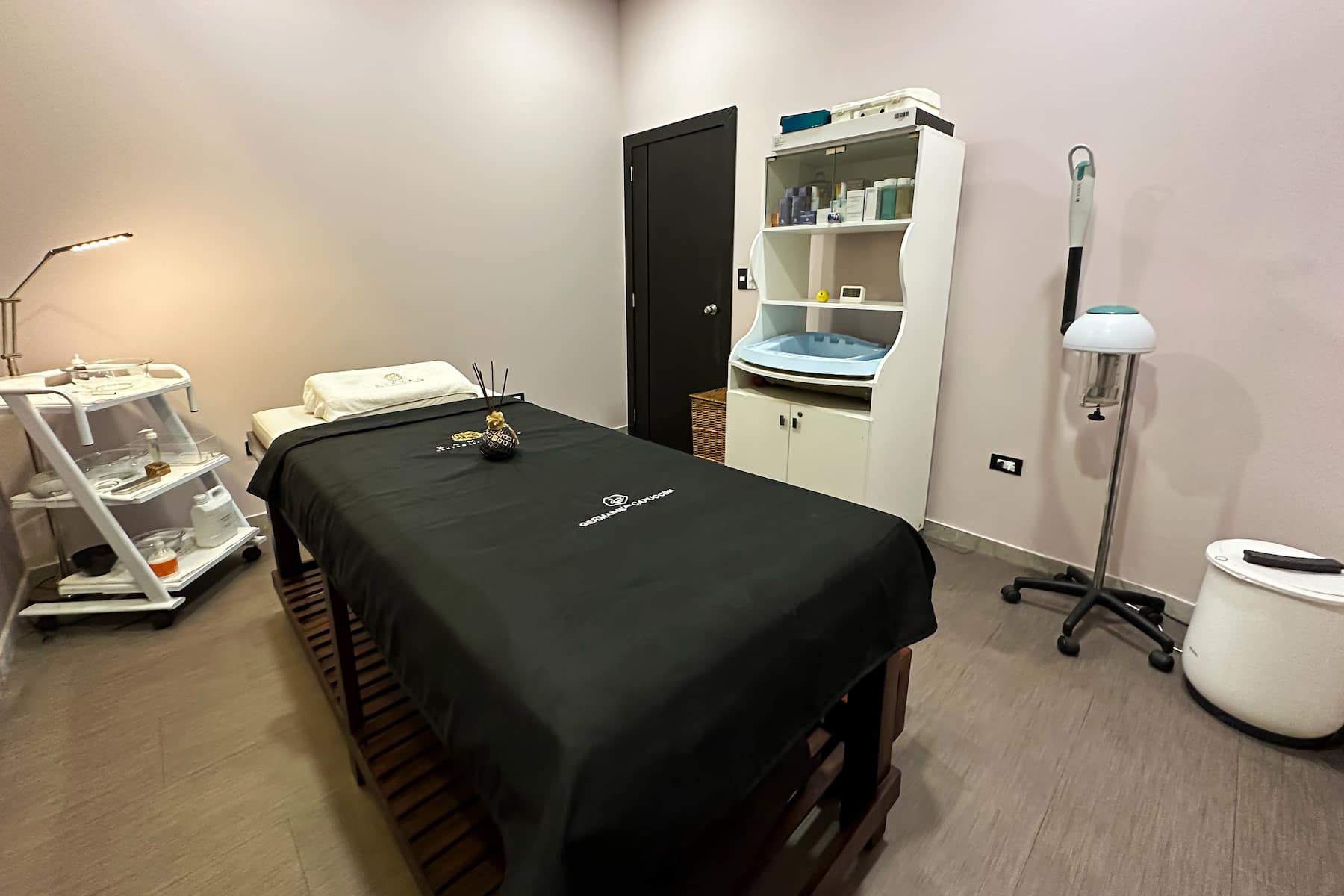 Wyndham Quito Airport spa in Quito, Other than US/Canada