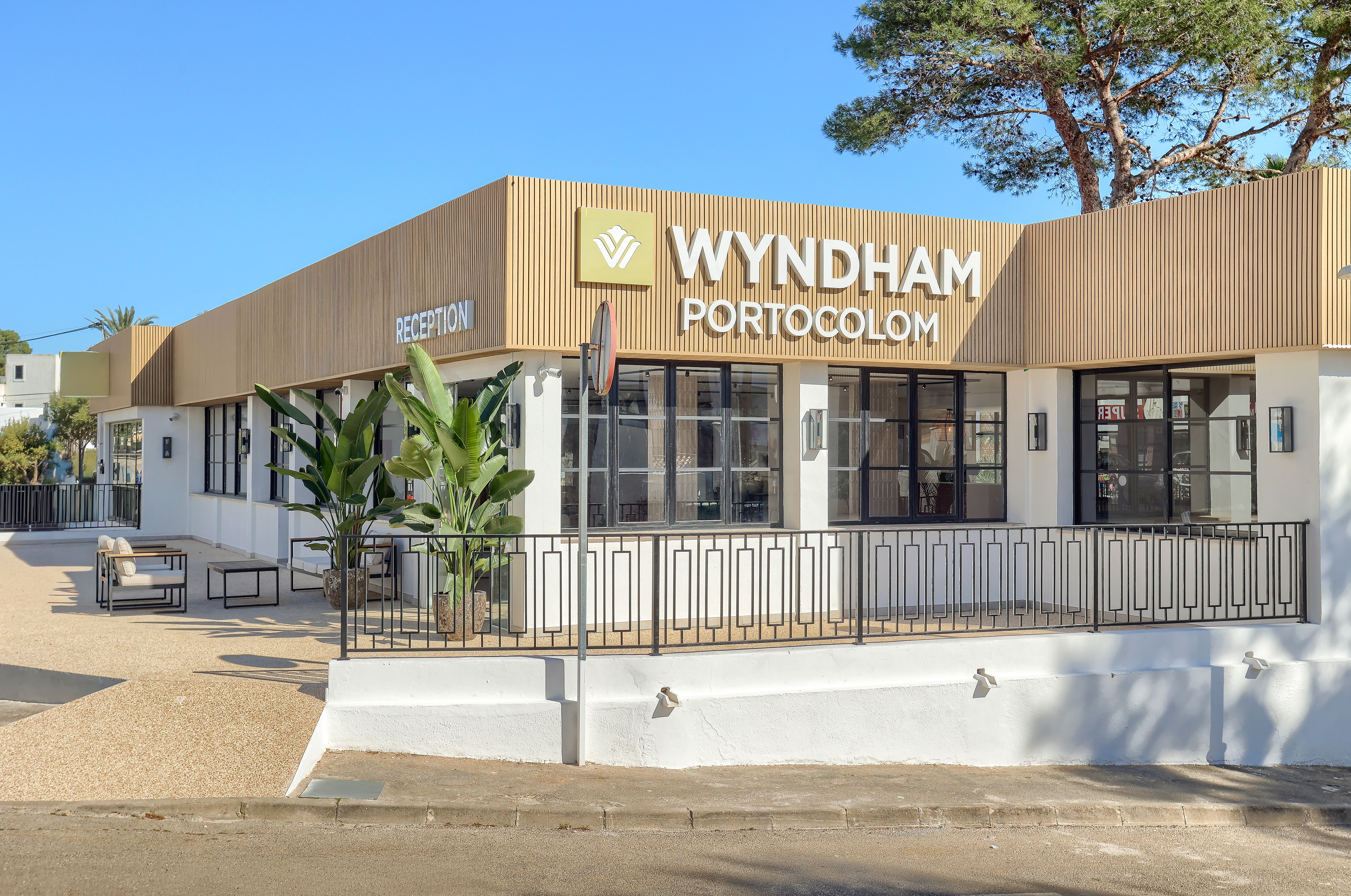 Exterior of Wyndham Mallorca Portocolom Resort hotel in Portocolom, Other than US/Canada