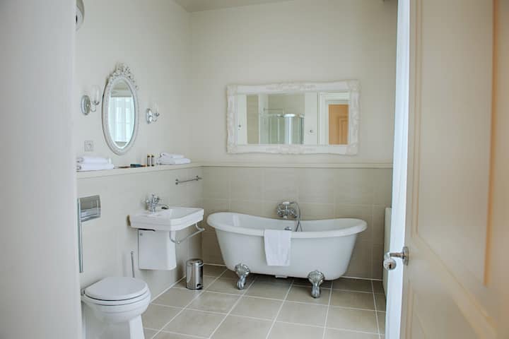 Guest room bath at the Wyndham Halcyon Resort La Souterraine in La Souterraine, Other than US/Canada