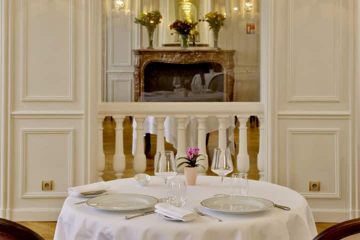 Wyndham Halcyon Resort La Souterraine restaurant main dining in La Souterraine, Other than US/Canada