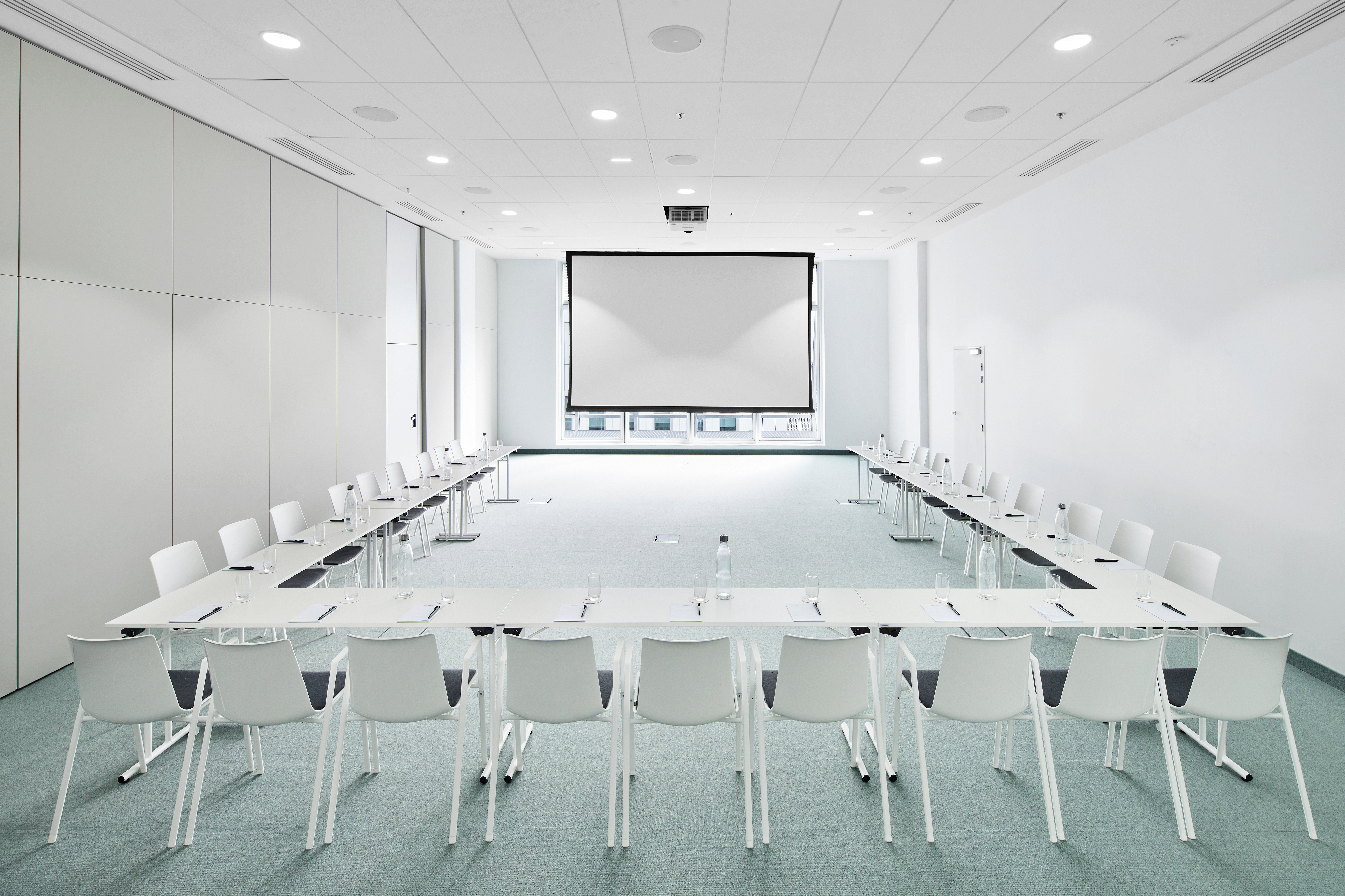 Meeting room at H4 Hotel Wyndham Paris Pleyel Resort in Paris, Other than US/Canada