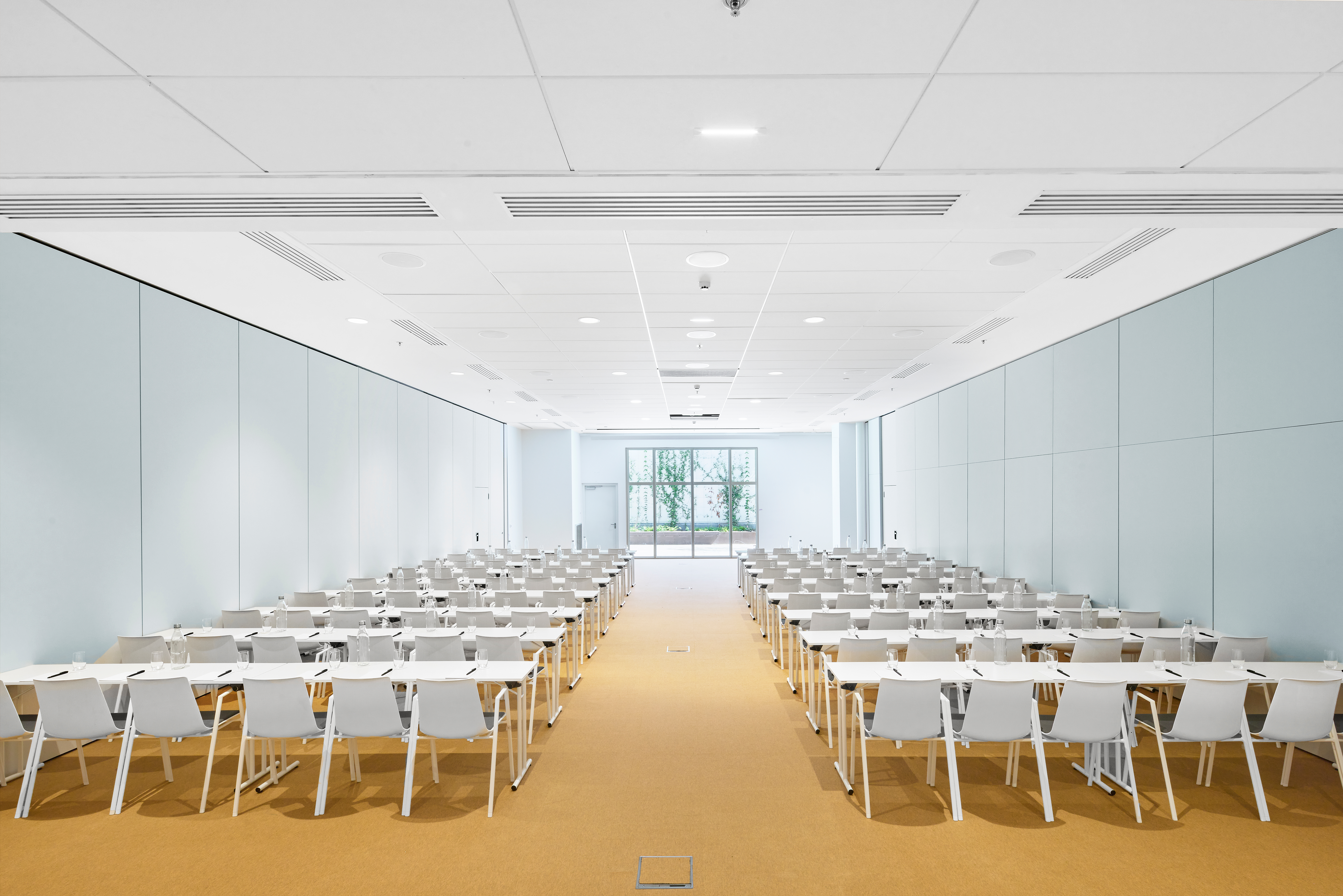 Meeting room at H4 Hotel Wyndham Paris Pleyel Resort in Paris, Other than US/Canada