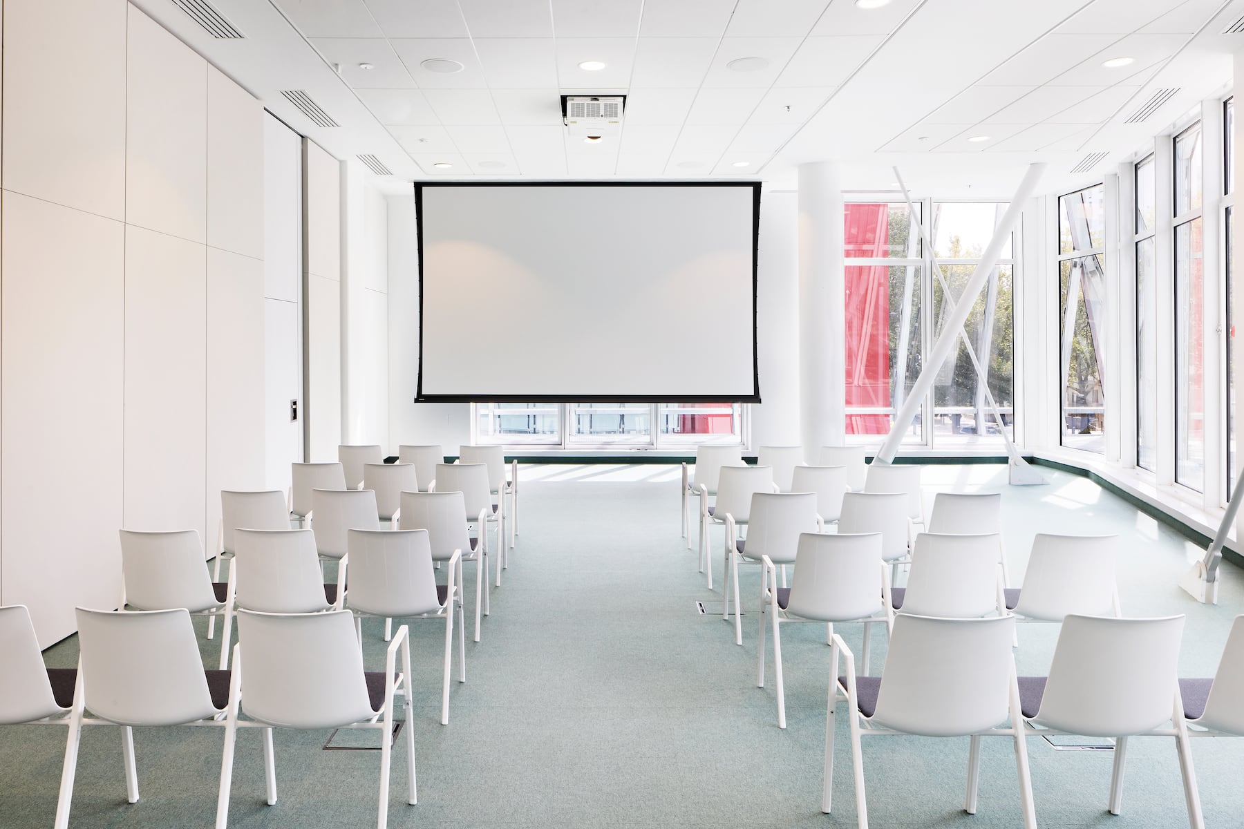 Meeting room at H4 Hotel Wyndham Paris Pleyel Resort in Paris, Other than US/Canada