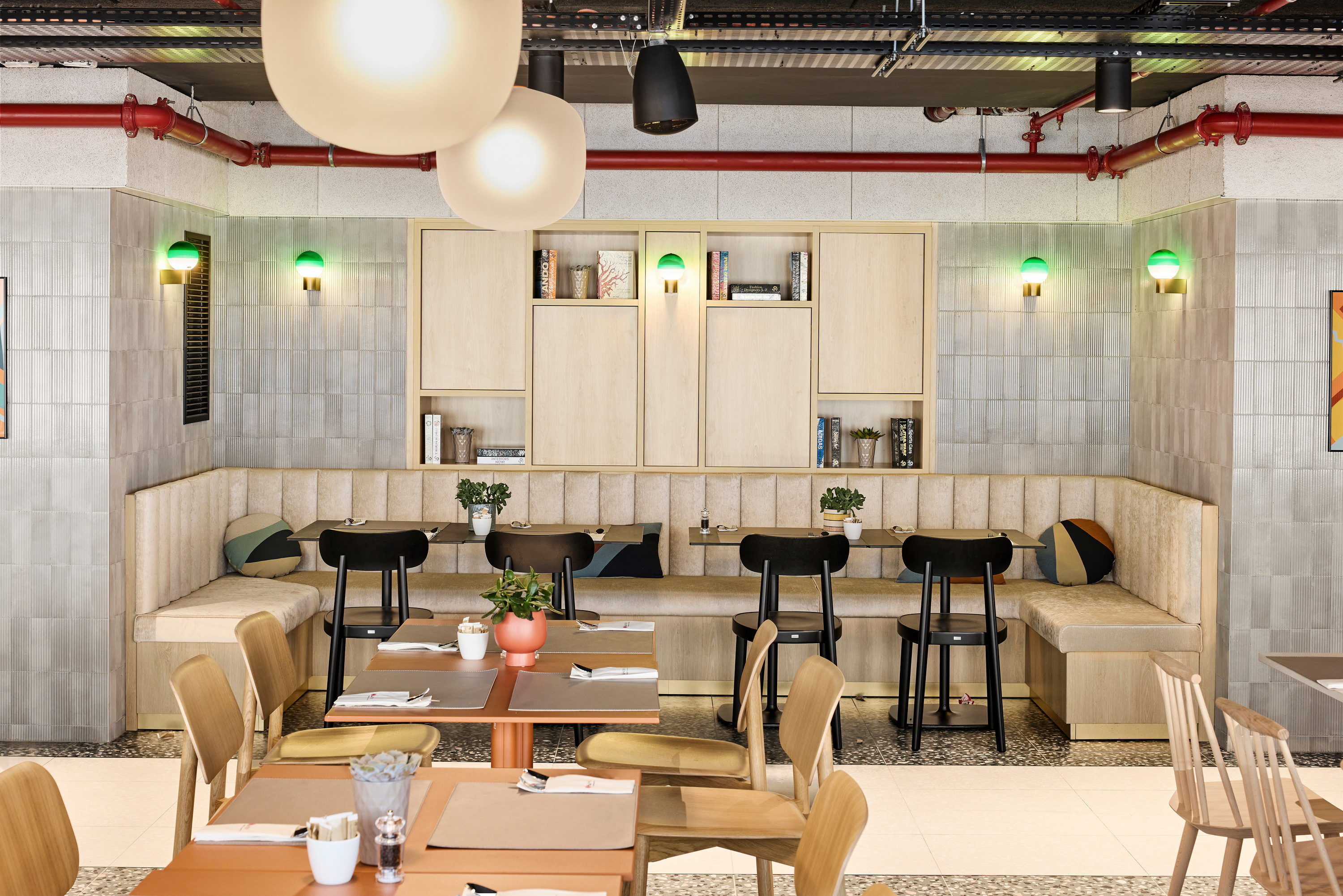 H4 Hotel Wyndham Paris Pleyel Resort restaurant in Paris, Other than US/Canada