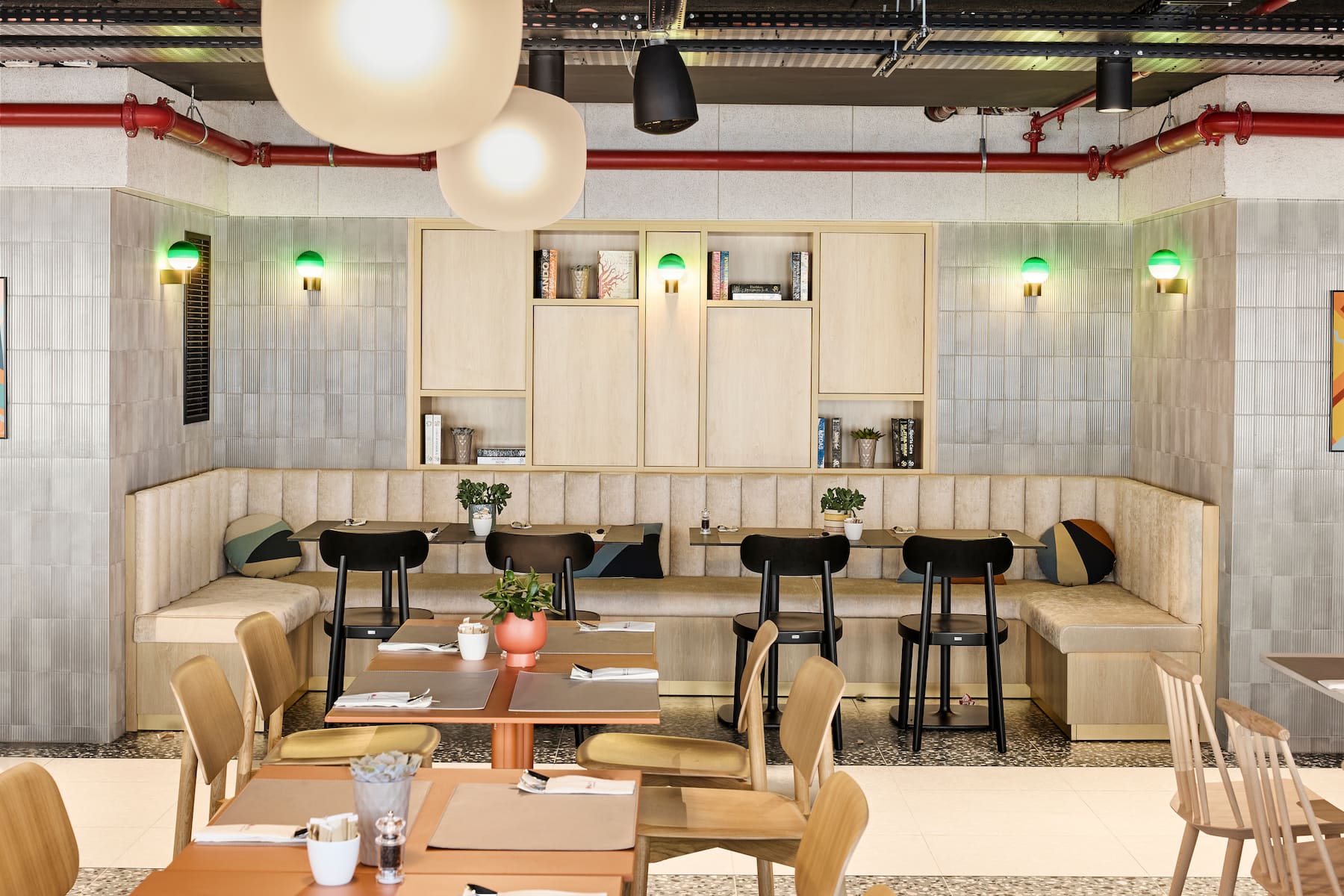 H4 Hotel Wyndham Paris Pleyel Resort restaurant in Paris, Other than US/Canada