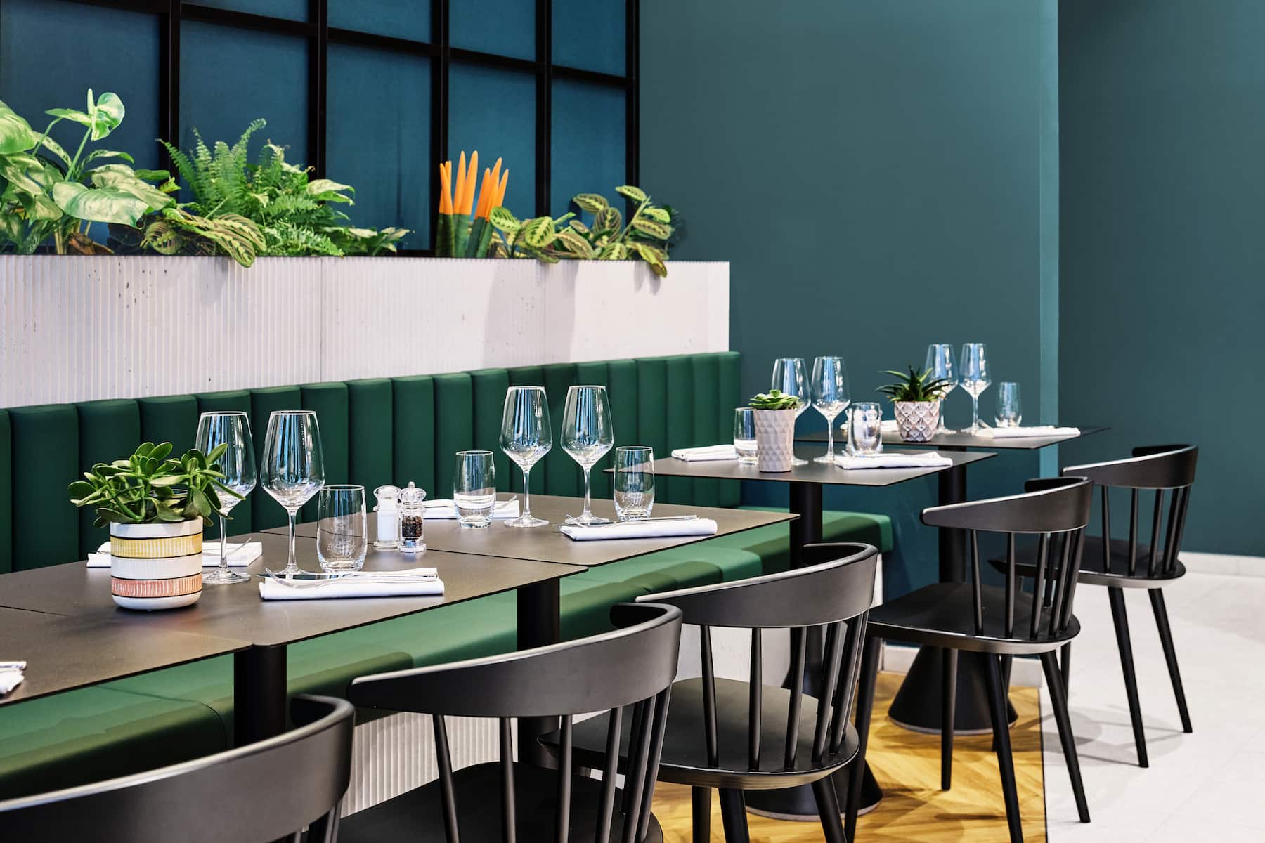 H4 Hotel Wyndham Paris Pleyel Resort restaurant in Paris, Other than US/Canada