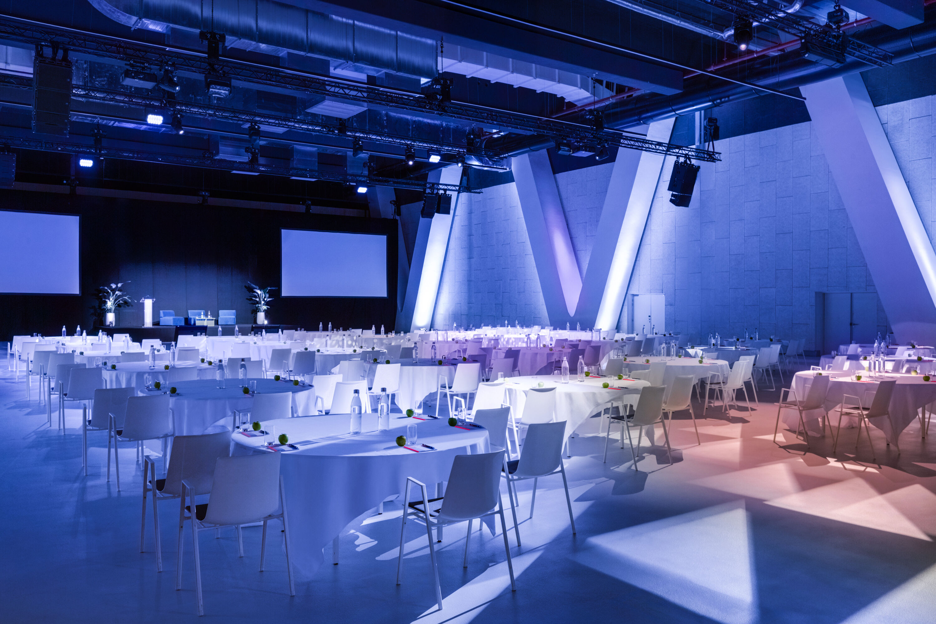 H4 Wyndham Paris Pleyel ballroom in Saint-Denis, Other than US/Canada