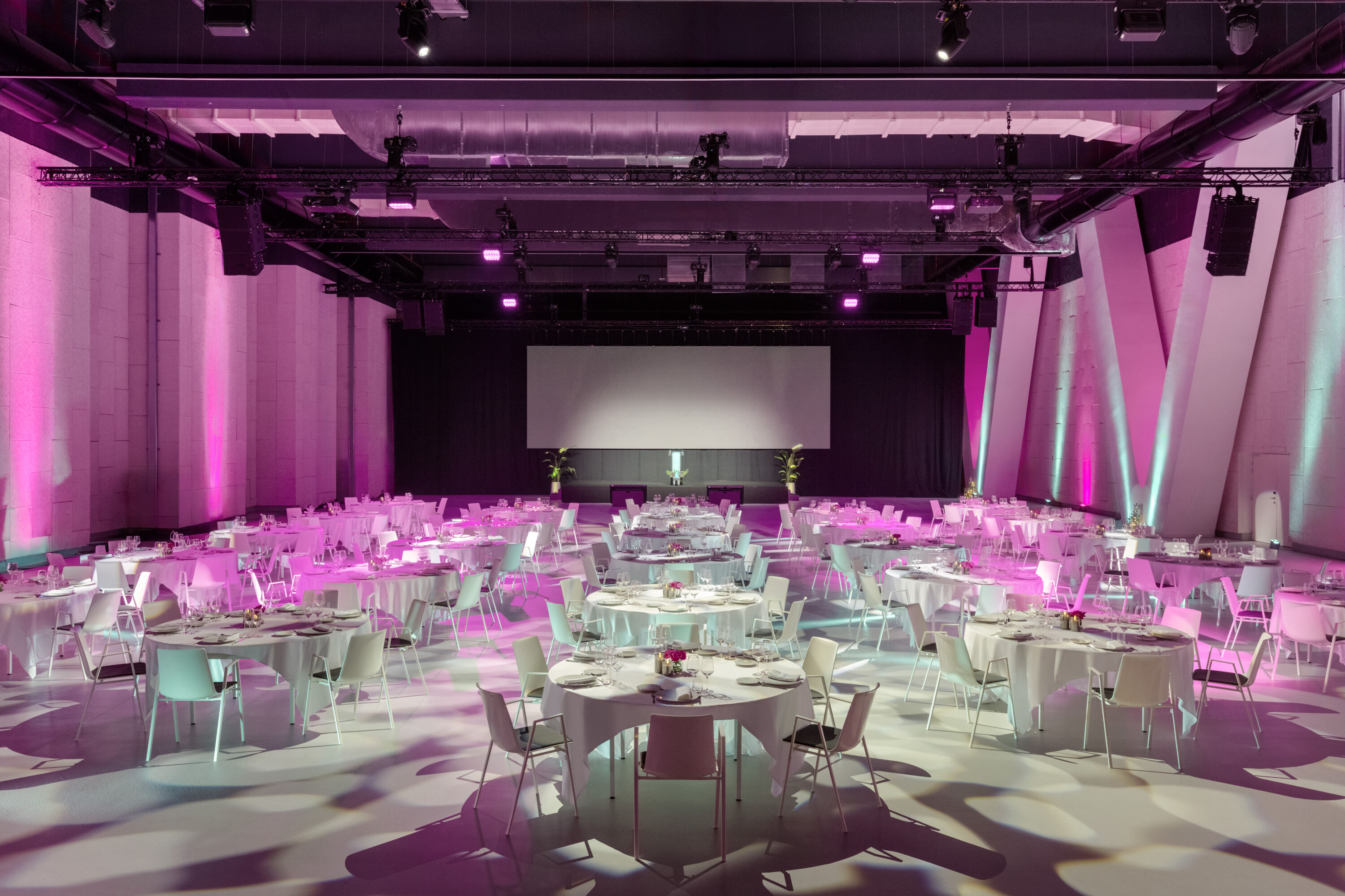 H4 Wyndham Paris Pleyel ballroom in Saint-Denis, Other than US/Canada