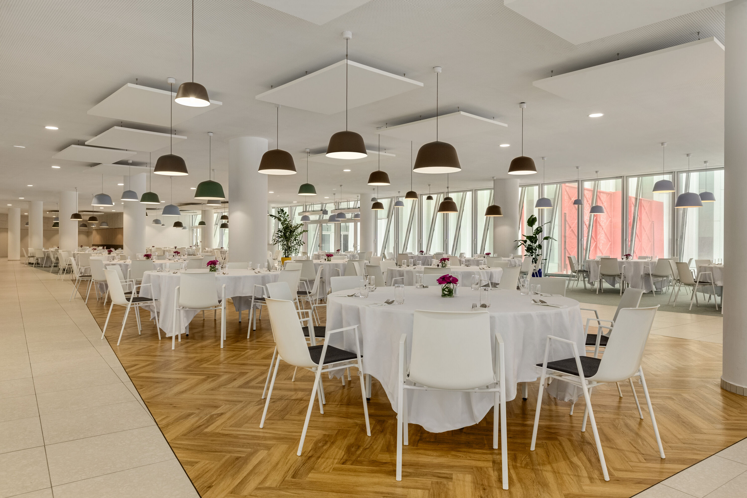 H4 Wyndham Paris Pleyel restaurant buffet in Saint-Denis, Other than US/Canada
