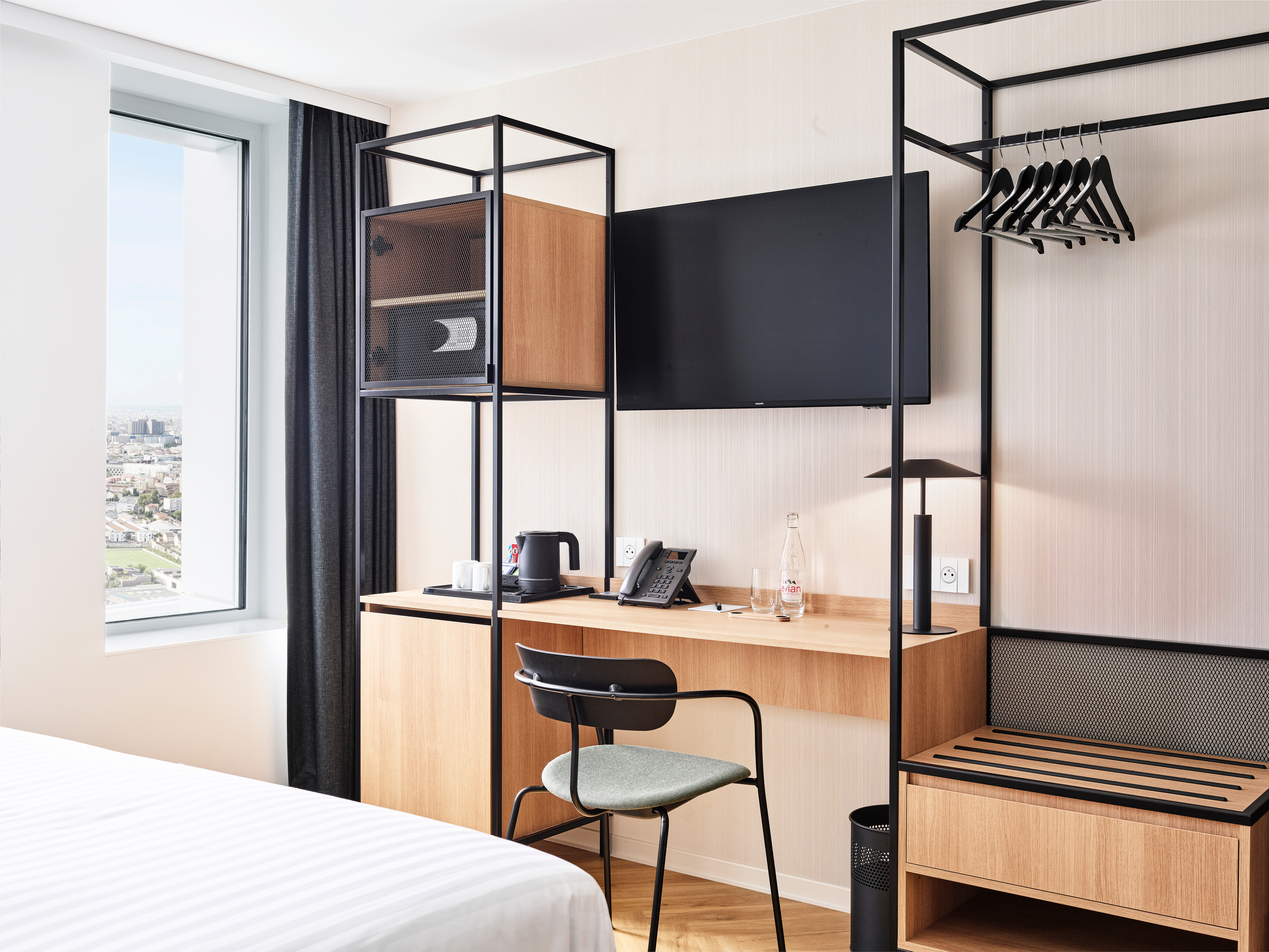 Guest room at the H4 Wyndham Paris Pleyel in Saint-Denis, Other than US/Canada