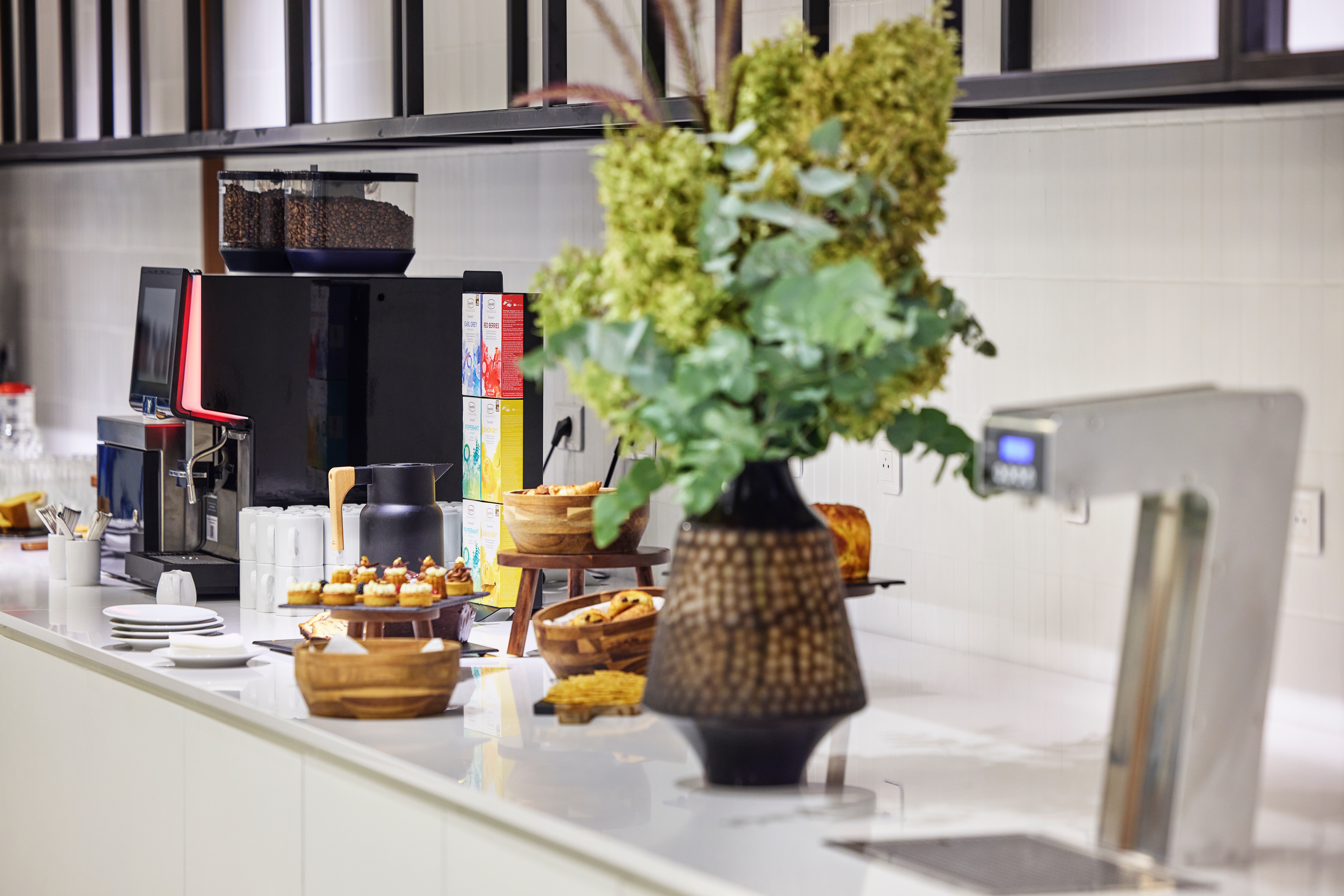 Meeting room at H4 Wyndham Paris Pleyel in Saint-Denis, Other than US/Canada