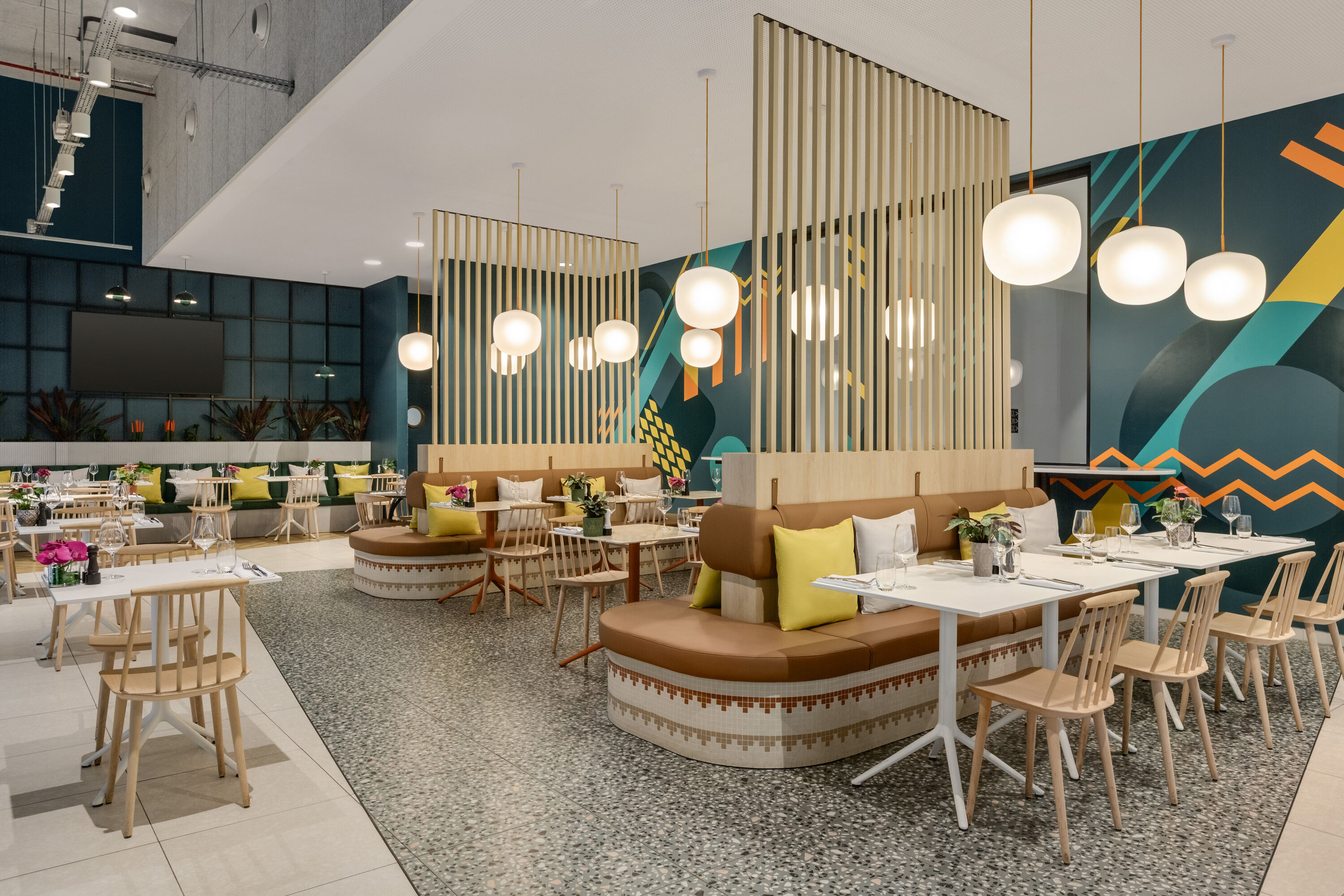 H4 Wyndham Paris Pleyel restaurant in Saint-Denis, Other than US/Canada