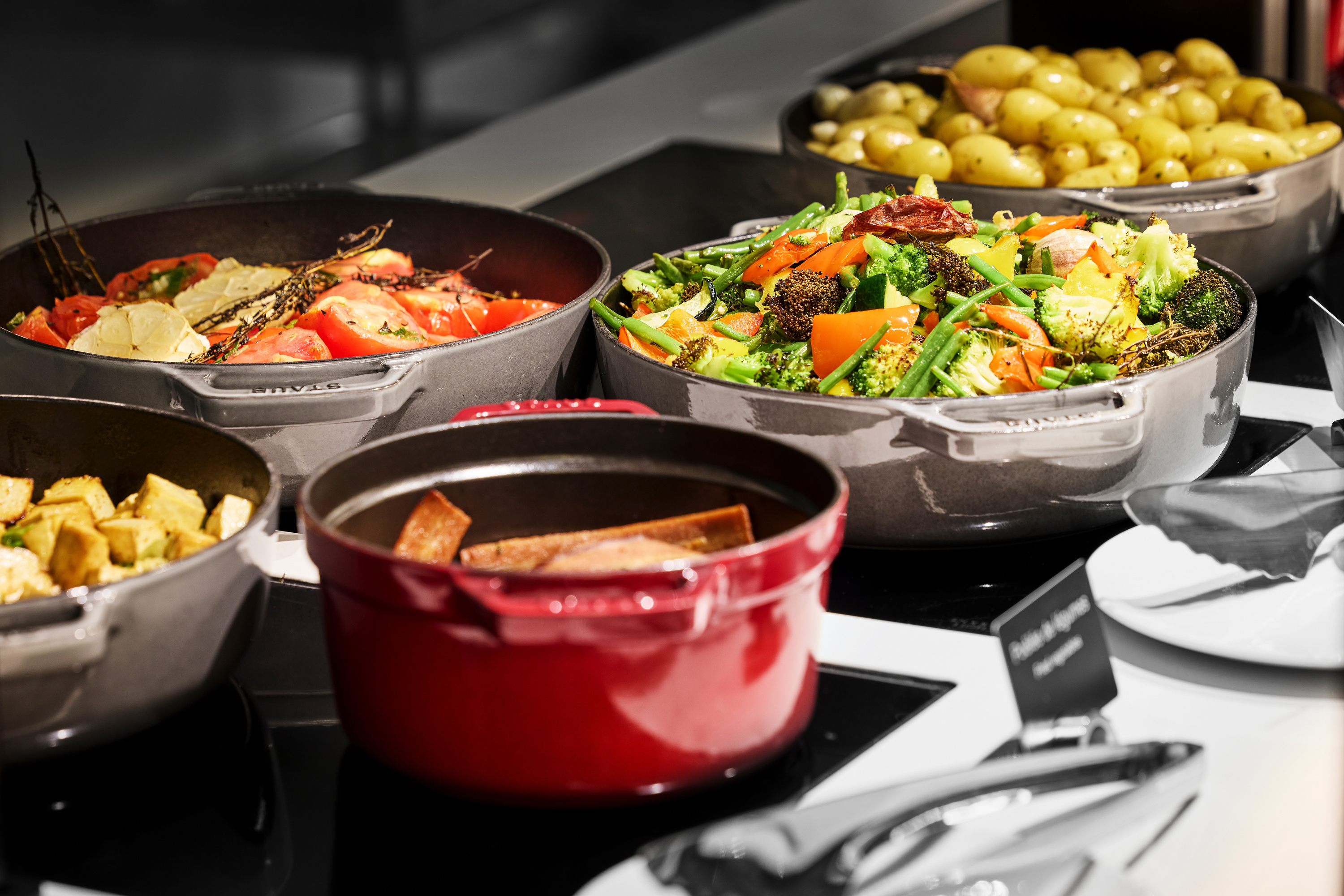 H4 Wyndham Paris Pleyel restaurant in Saint-Denis, Other than US/Canada