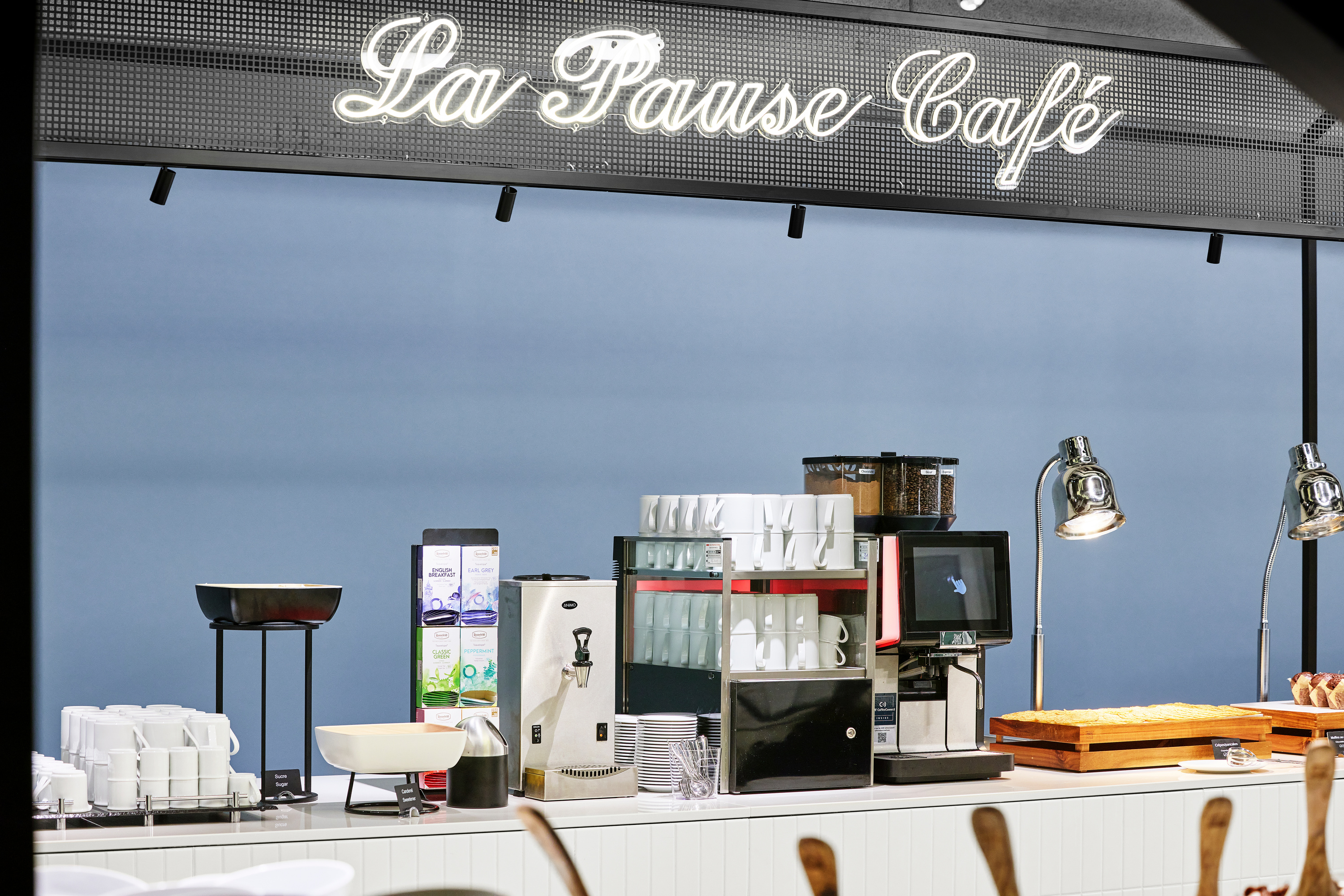 H4 Wyndham Paris Pleyel restaurant in Saint-Denis, Other than US/Canada