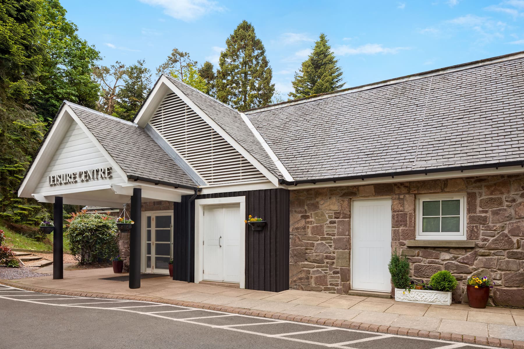 Exterior of Wyndham Duchally Country Estate hotel in Auchterarder, Other than US/Canada