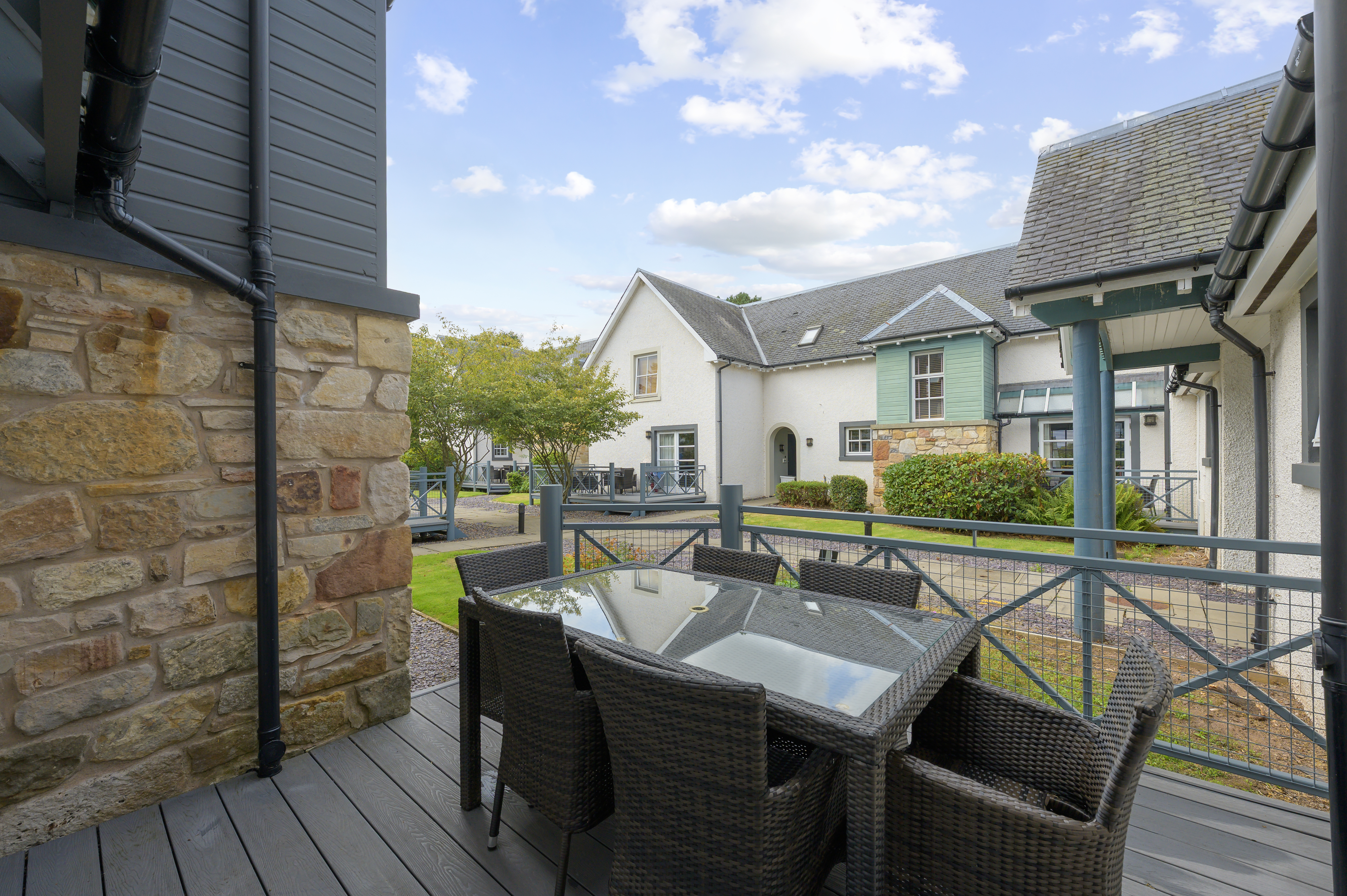 Wyndham Duchally Country Estate suite in Auchterarder, Other than US/Canada