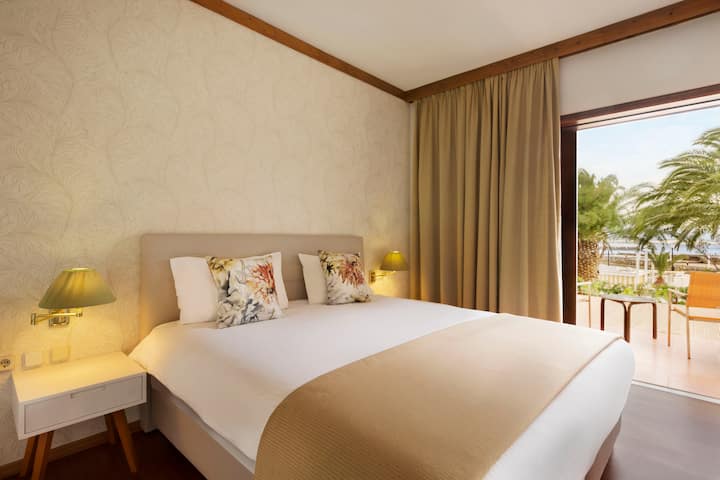 Wyndham Loutraki Poseidon Resort suite in Loutraki, Other than US/Canada