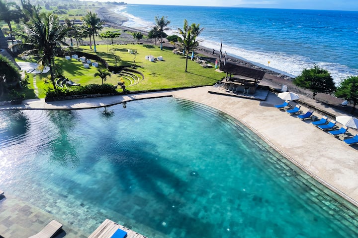 Pool at the Wyndham Tamansari Jivva Resort Bali in Bali, Other than US/Canada