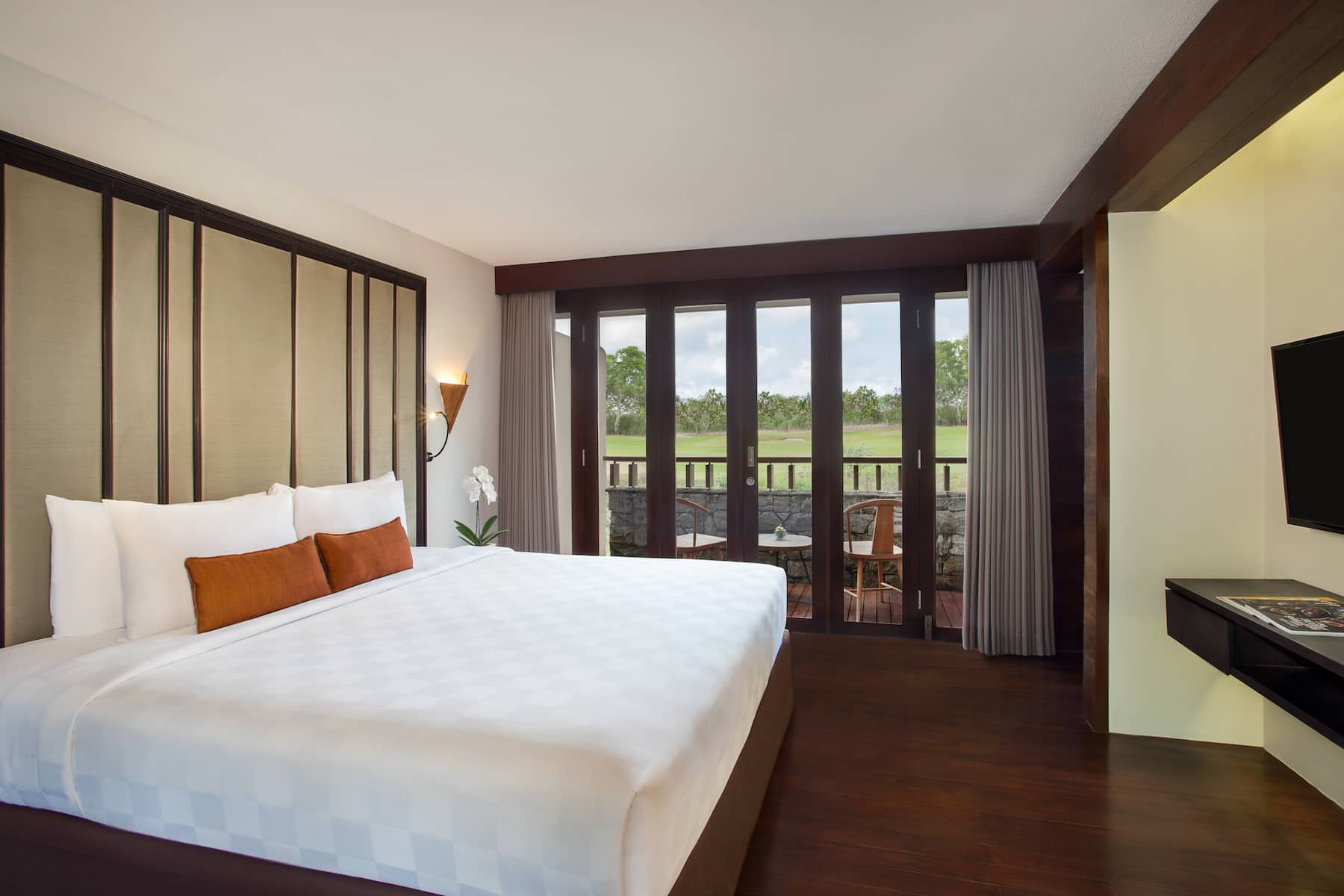 Guest room at the Wyndham Dreamland Resort Bali in Bali, Other than US/Canada