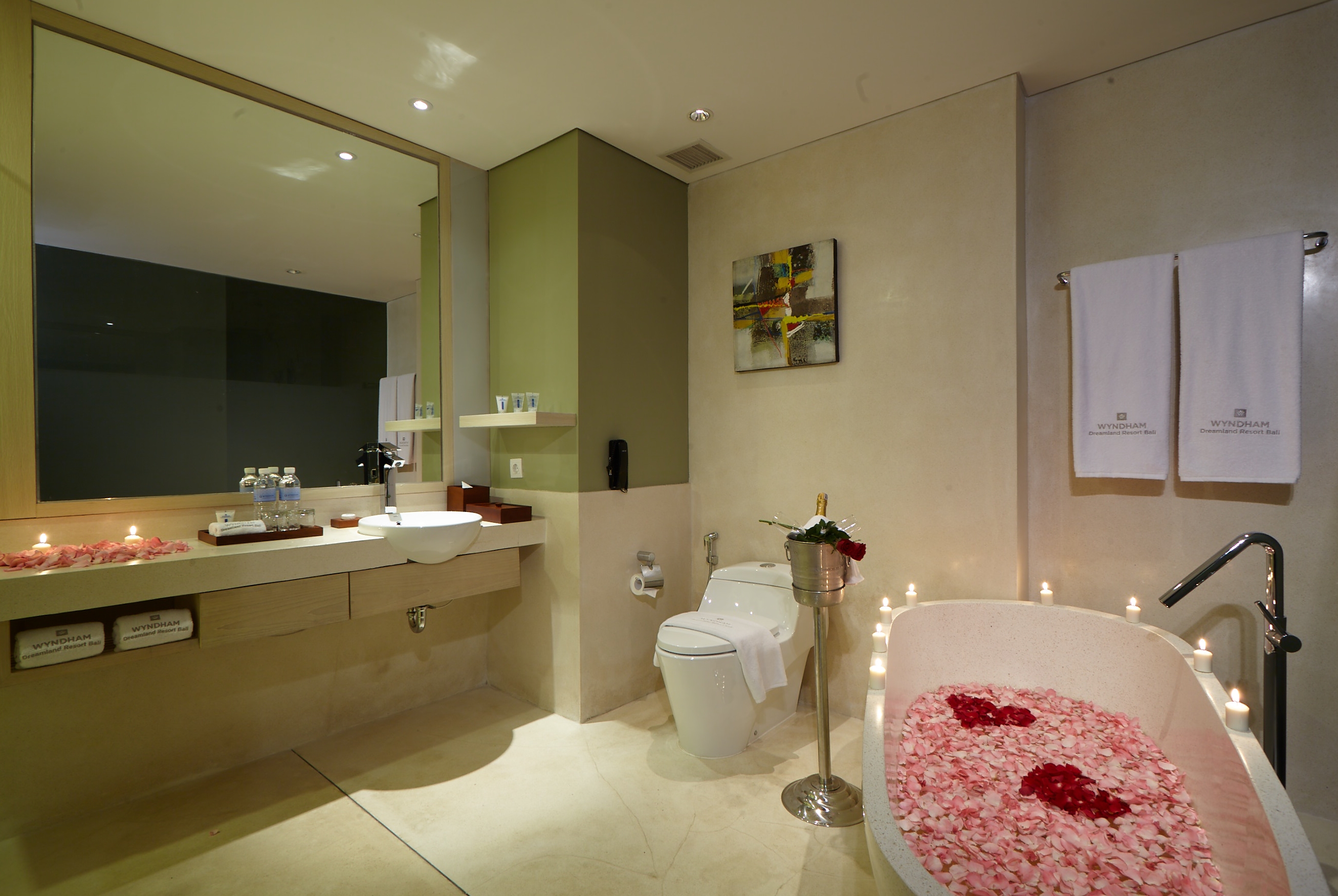 Guest room at the Wyndham Dreamland Resort Bali in Bali, Other than US/Canada