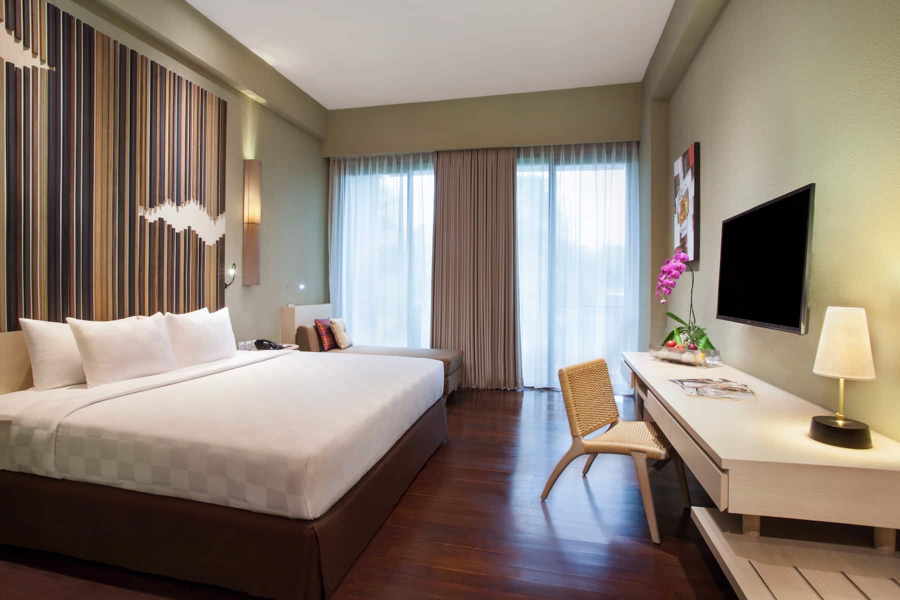 King bed guest room at the Wyndham Dreamland Resort Bali in Bali, Other than US/Canada