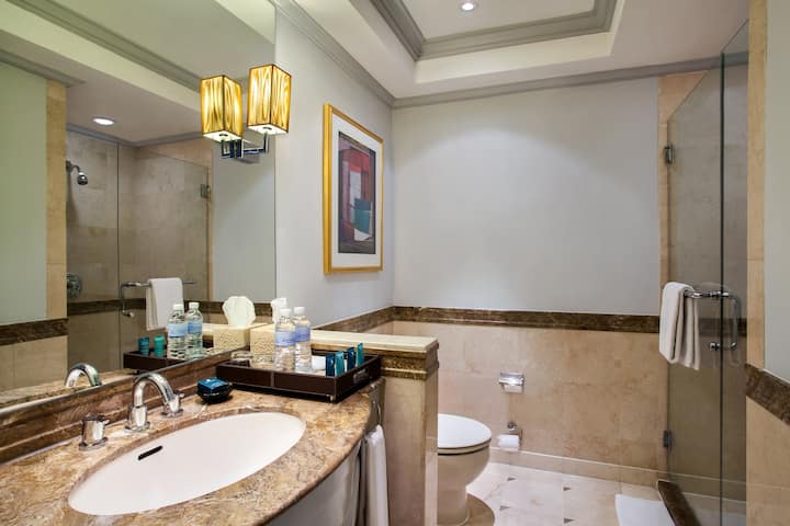 Guest room bath at the Wyndham Casablanca Jakarta in Jakarta, Other than US/Canada