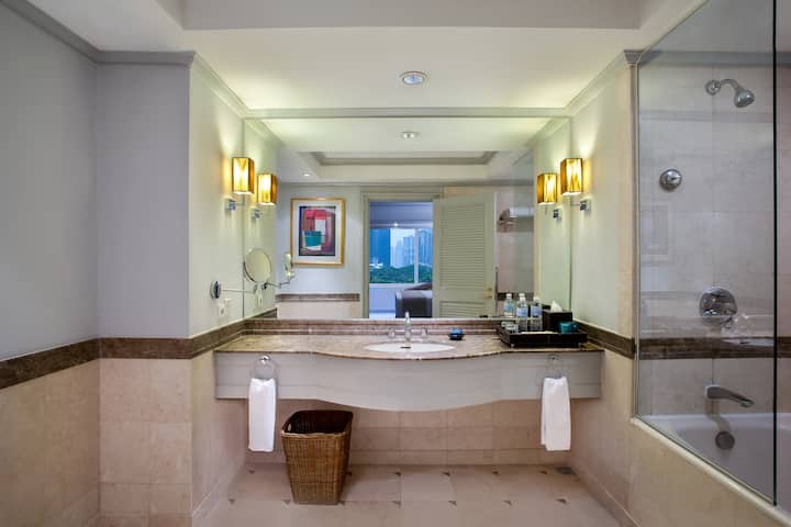 Guest room bath at the Wyndham Casablanca Jakarta in Jakarta, Other than US/Canada