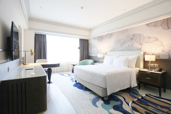 Guest room at the Wyndham Casablanca Jakarta in Jakarta, Other than US/Canada